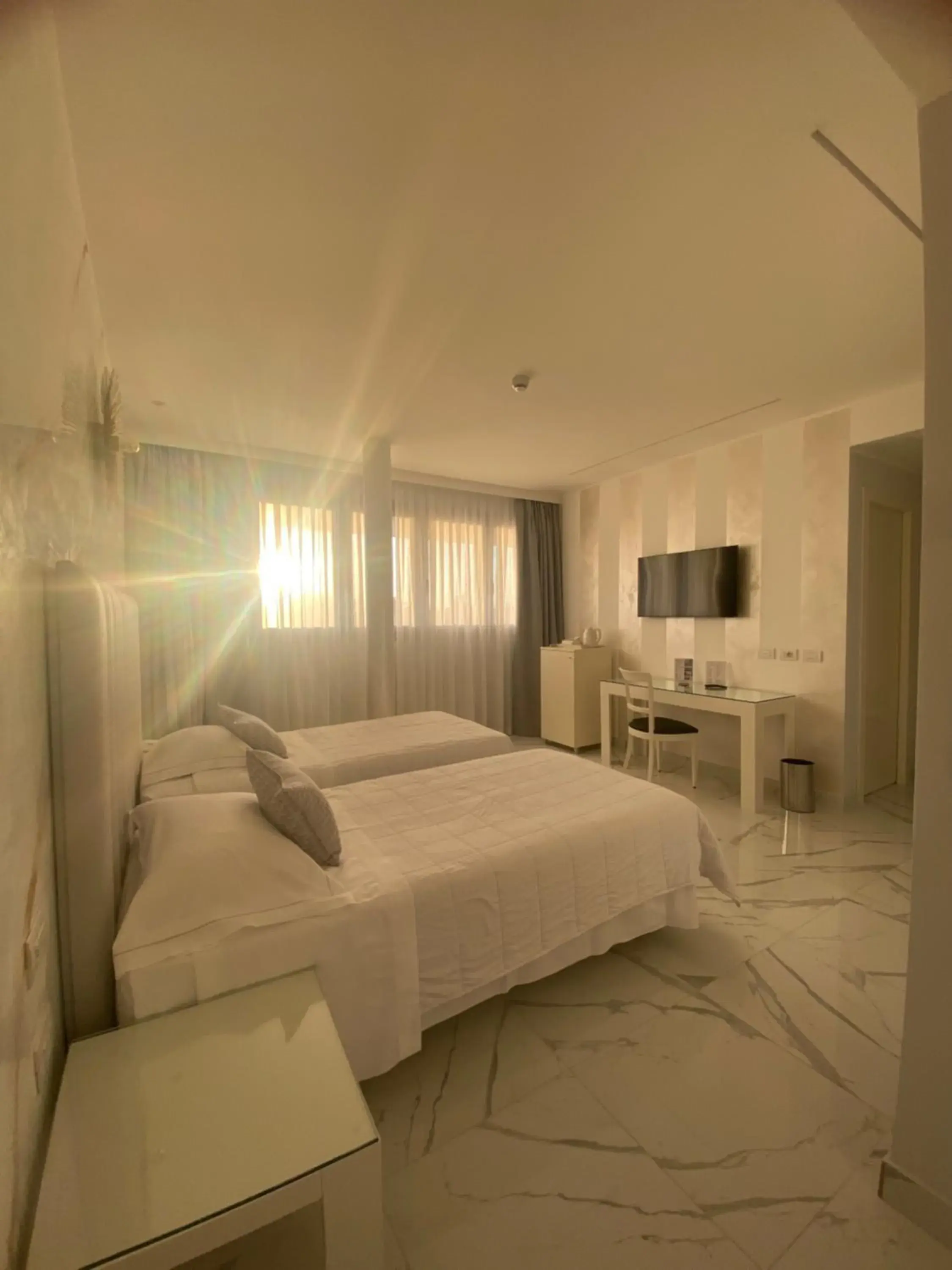 Deluxe Twin Room in One Hotel & Restaurant Deluxe Twin Room in One Hotel & Restaurant