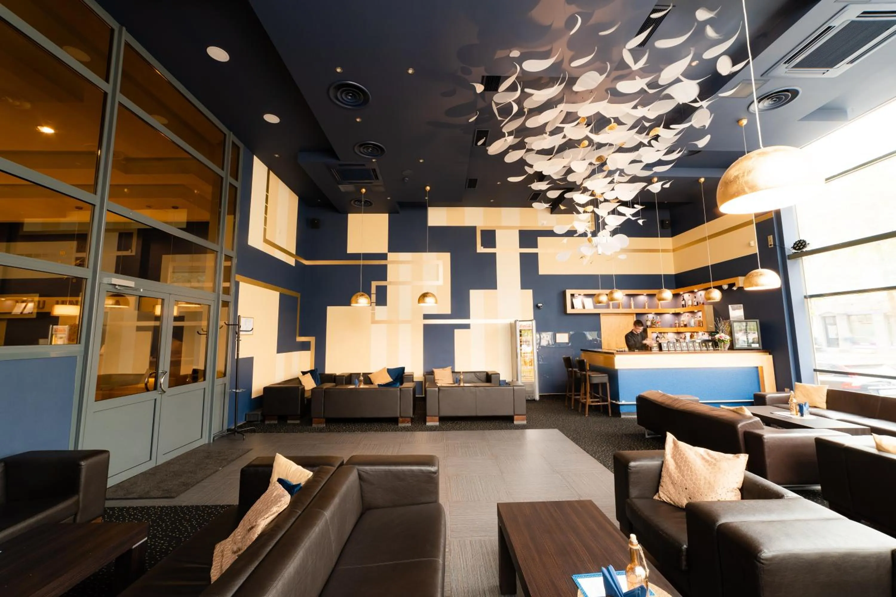 Restaurant/places to eat in Park Hotel Latgola