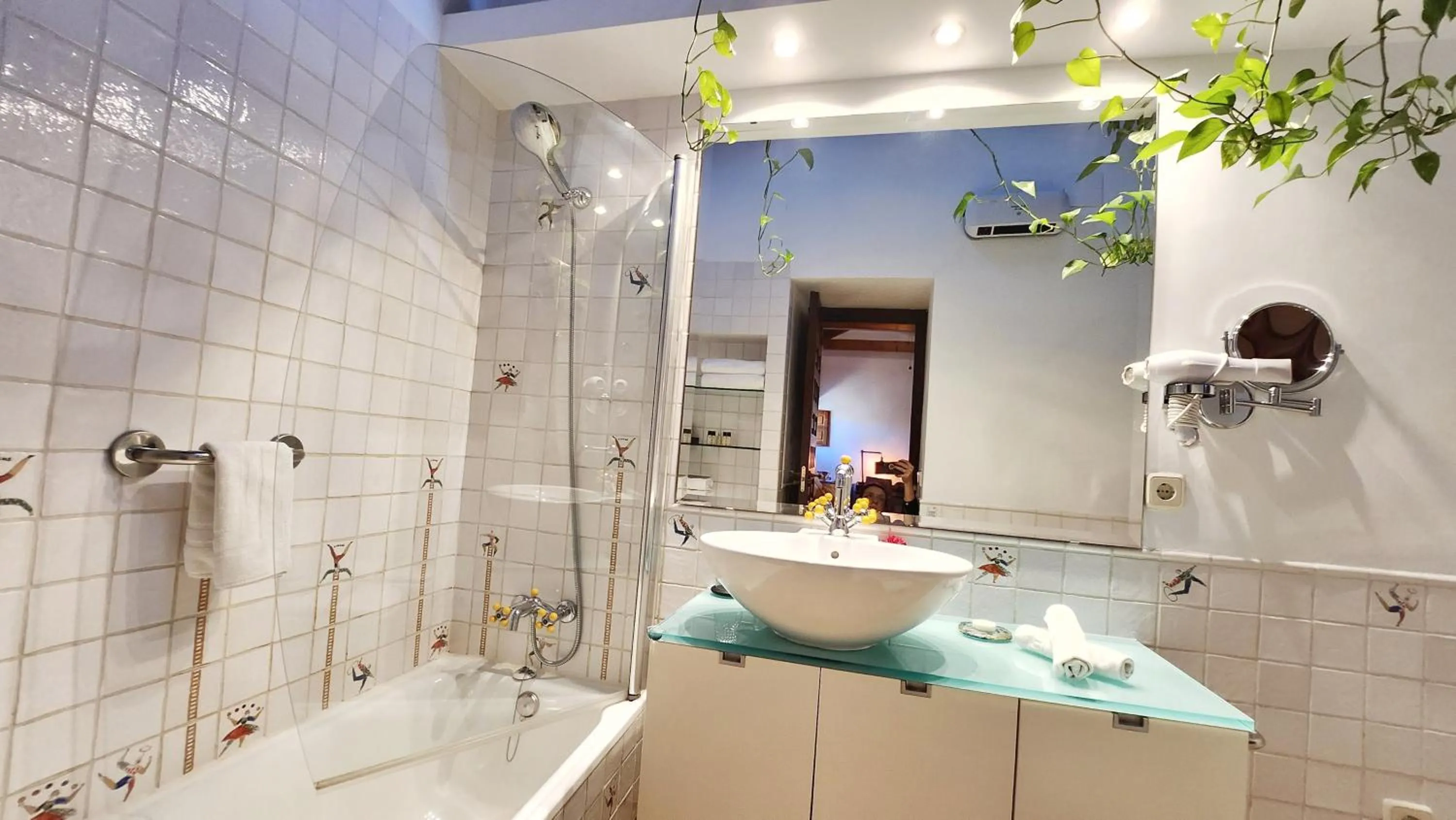 Shower in Entre Dos Aguas Hotel Boutique