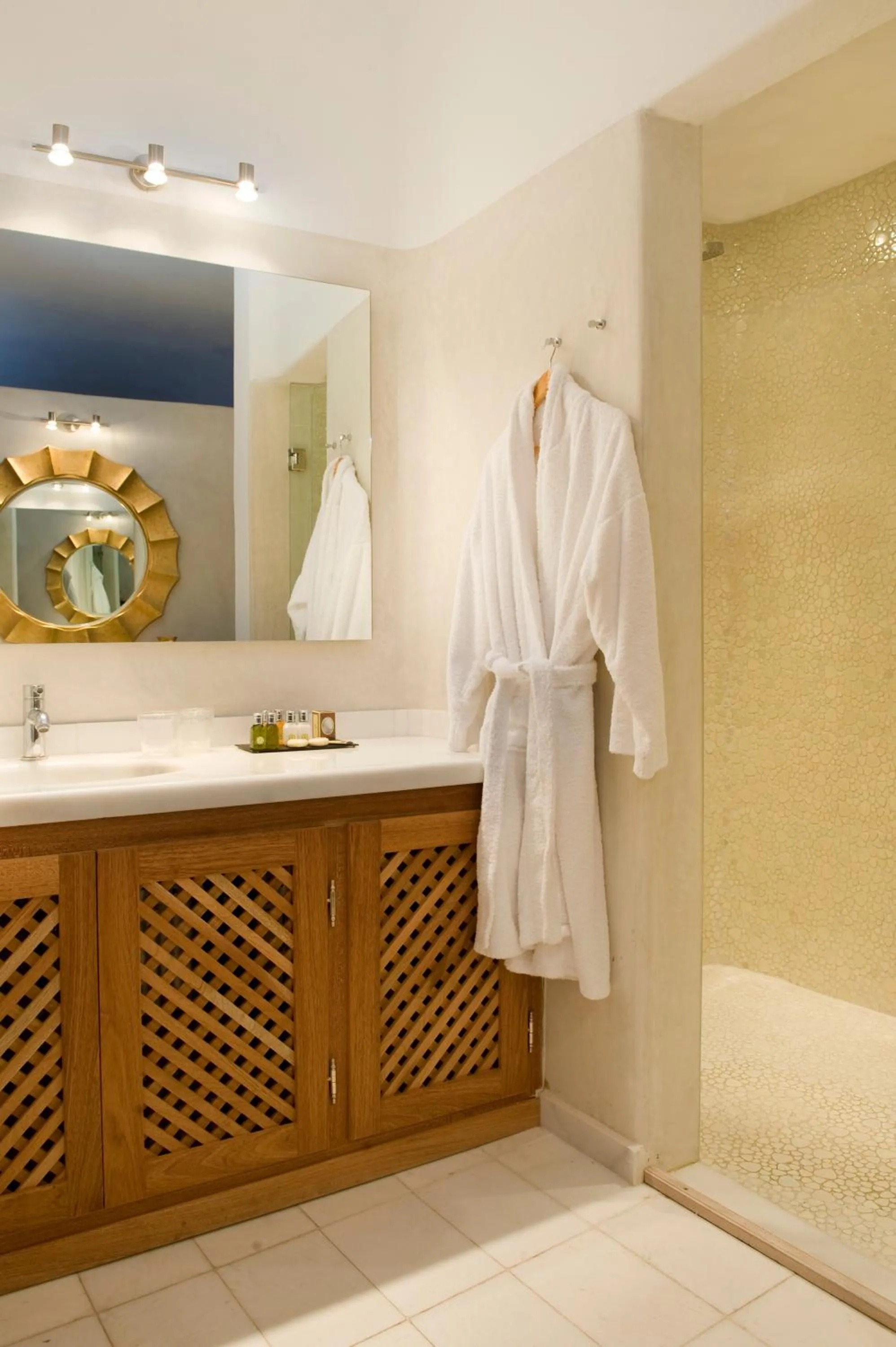 Shower in Gold Suites - Small Luxury Hotels of the World
