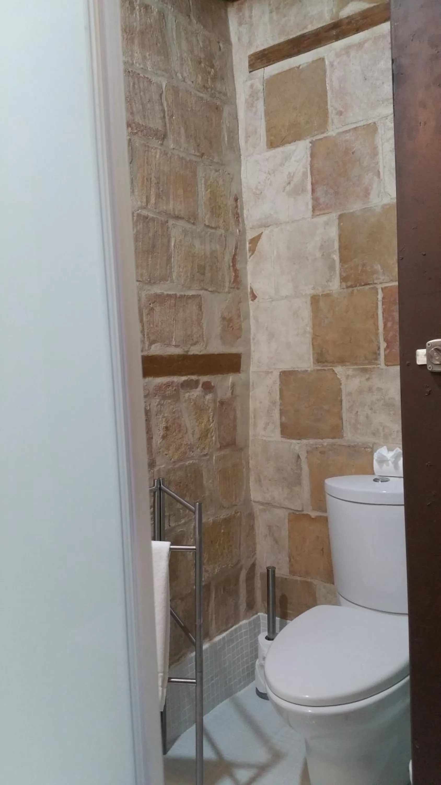 Bathroom in Toledo Flat, City Centre