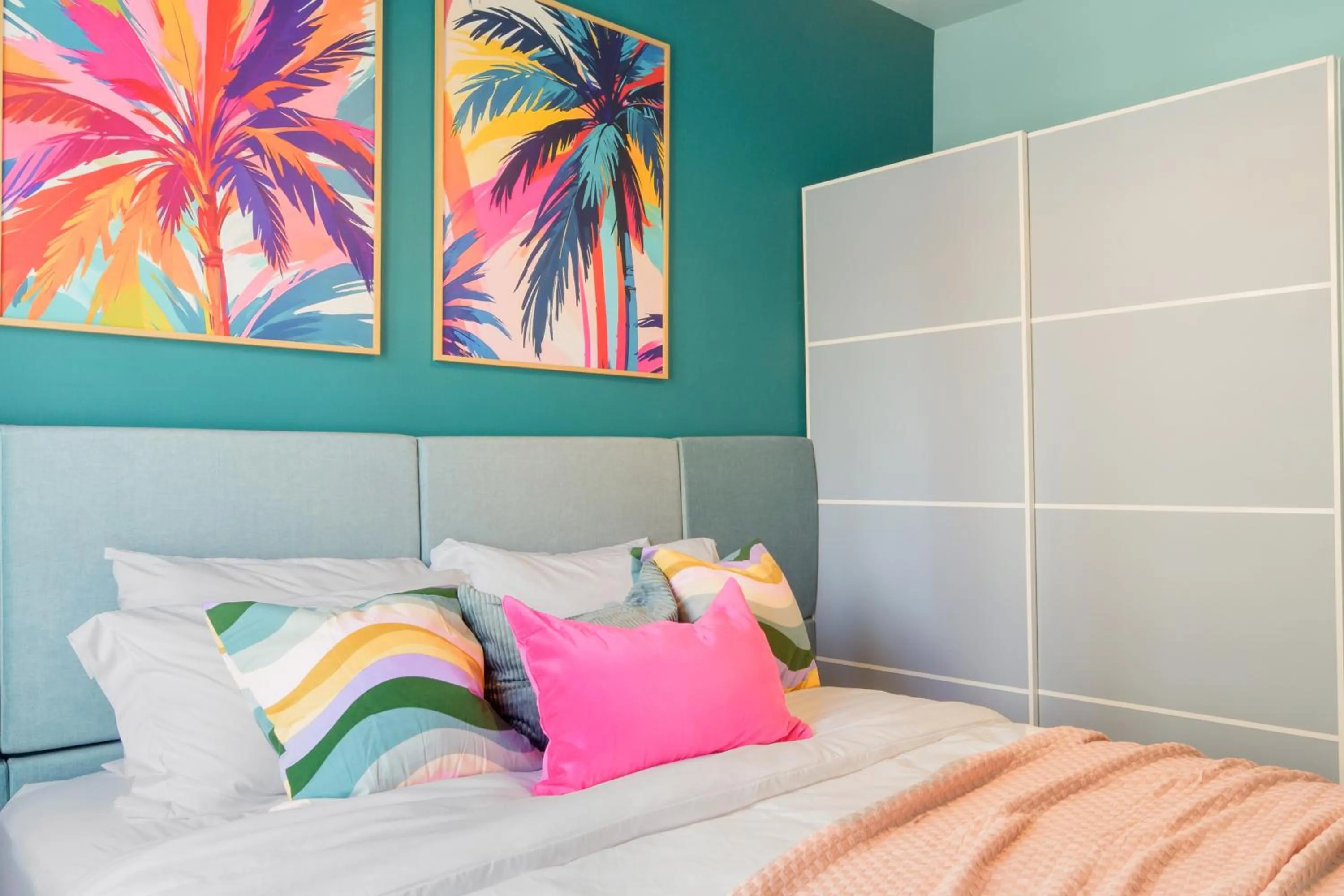 Bed in Barbizon on Ocean Drive Apartments