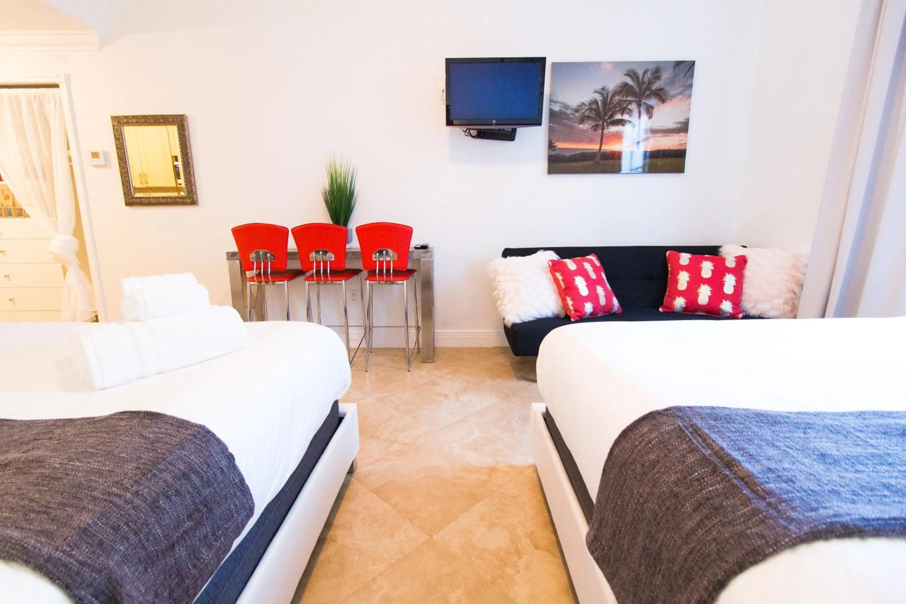 Bed in Barbizon on Ocean Drive Apartments