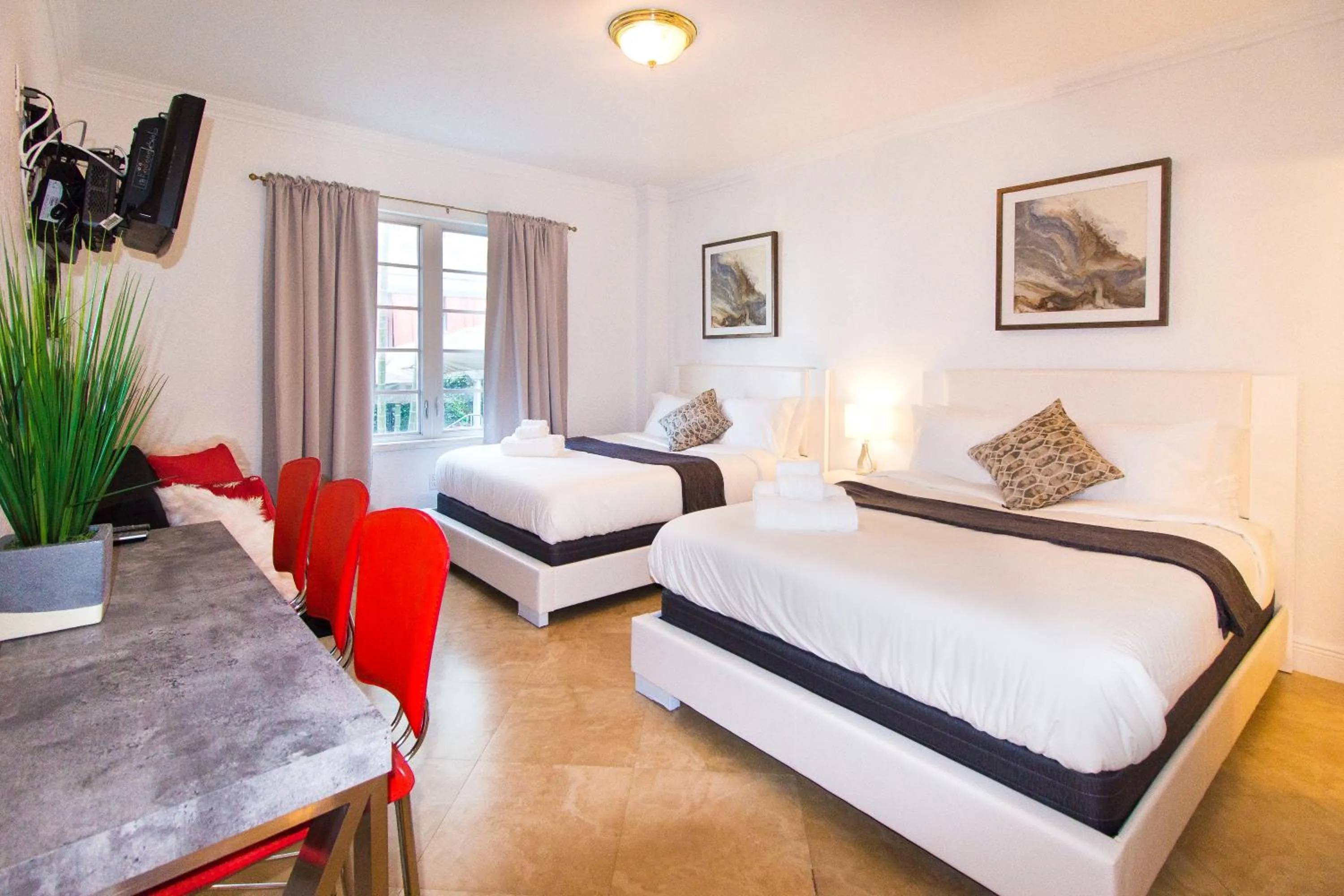 Bed in Barbizon on Ocean Drive Apartments