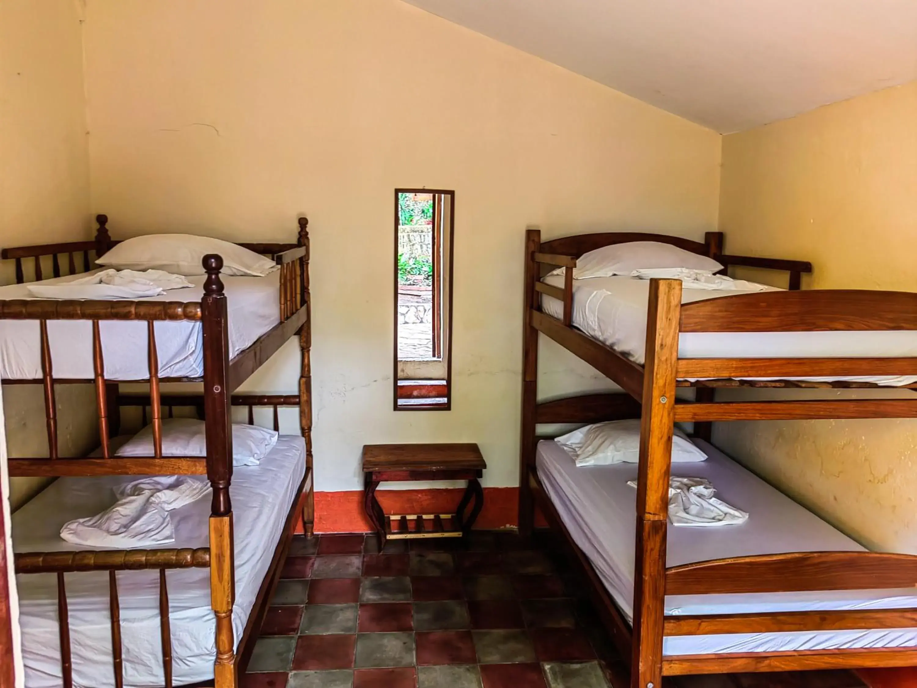 Single Bed in Mixed Dormitory Room in Hotel Restaurante Spa La Barca de Oro Single Bed in Mixed Dormitory Room in Hotel Restaurante Spa La Barca de Oro