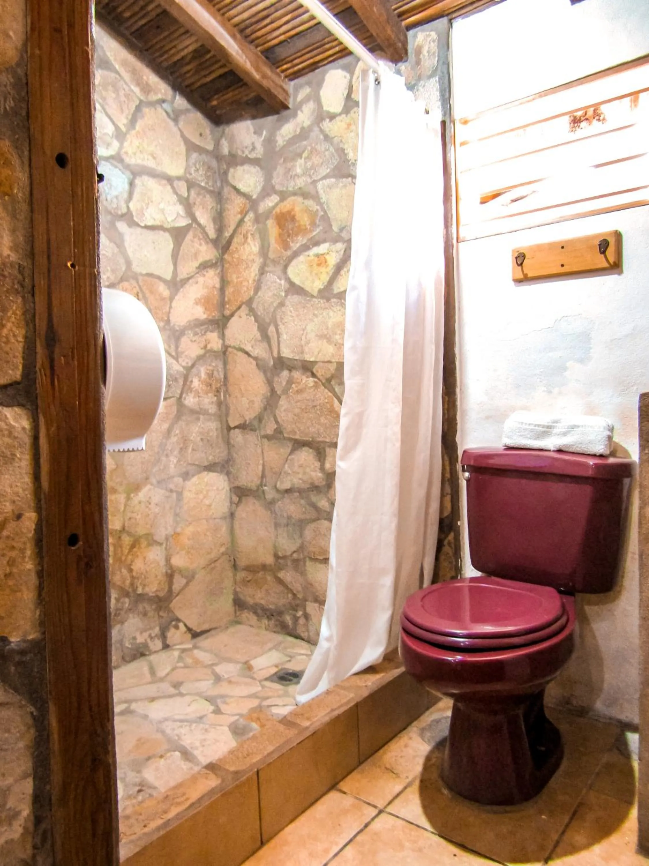 Shower in Hotel Restaurante Spa La Barca de Oro