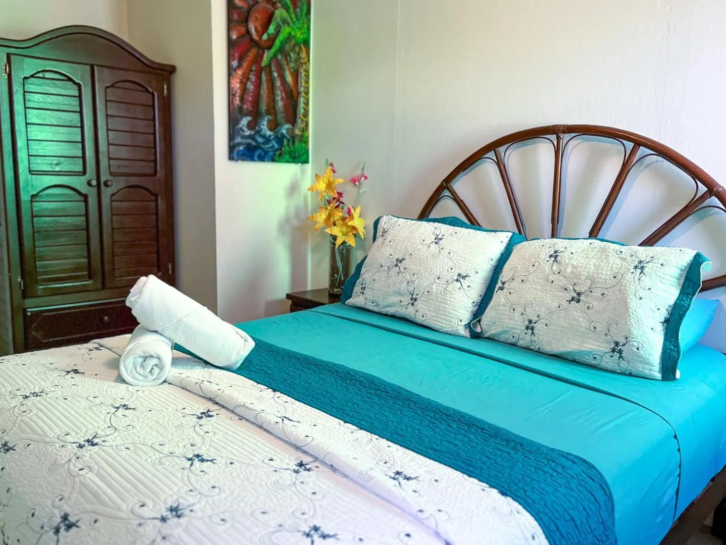 Bed in Cande's Apartments