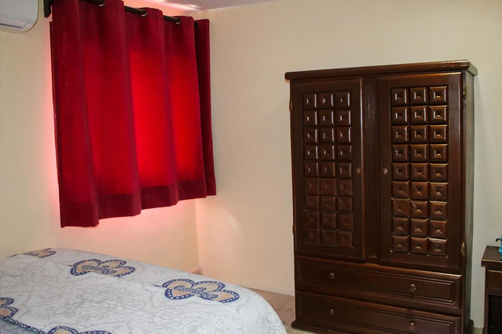 Bed in Cande's Apartments