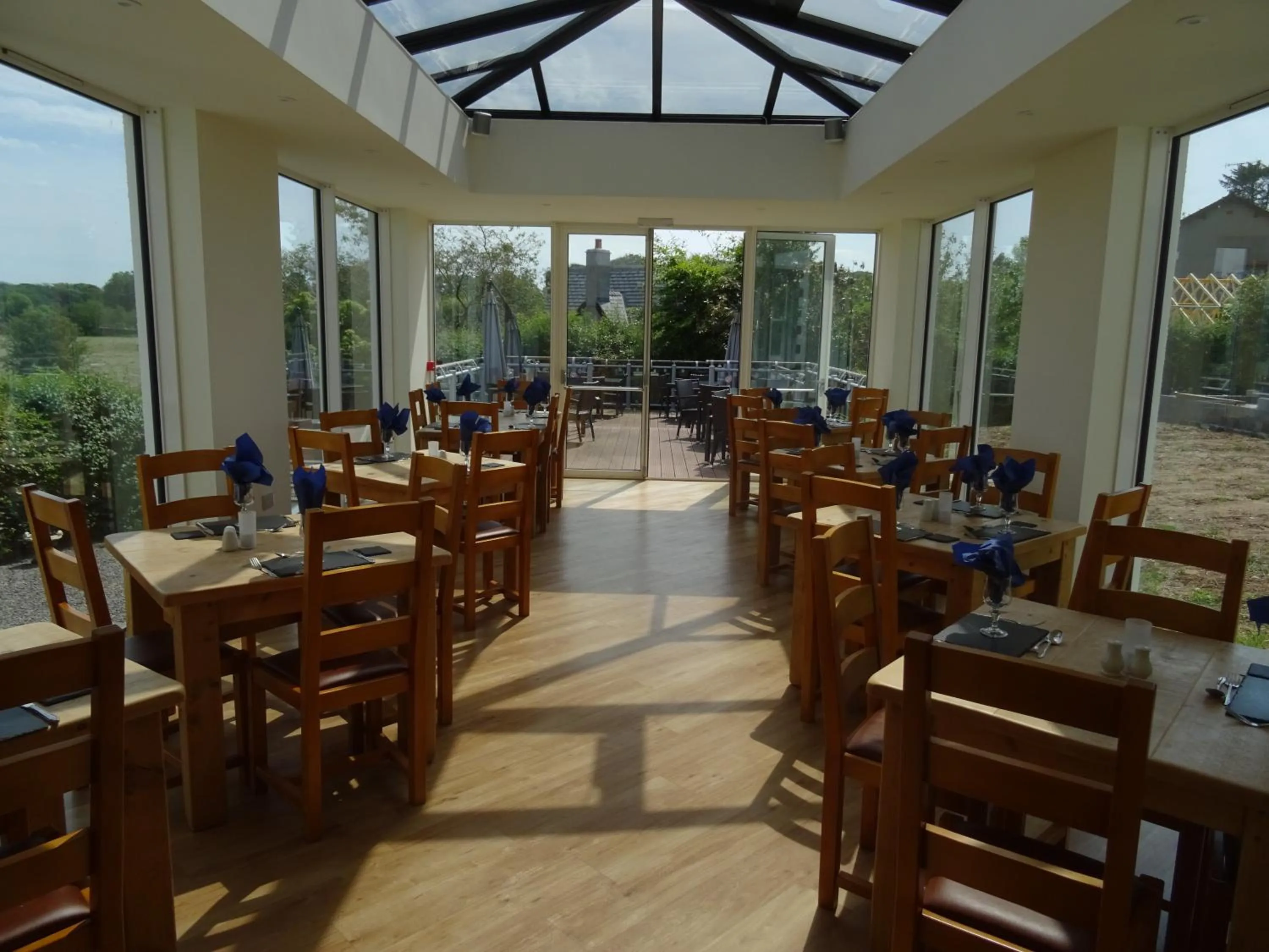 Restaurant/places to eat in Lutwidge Arms