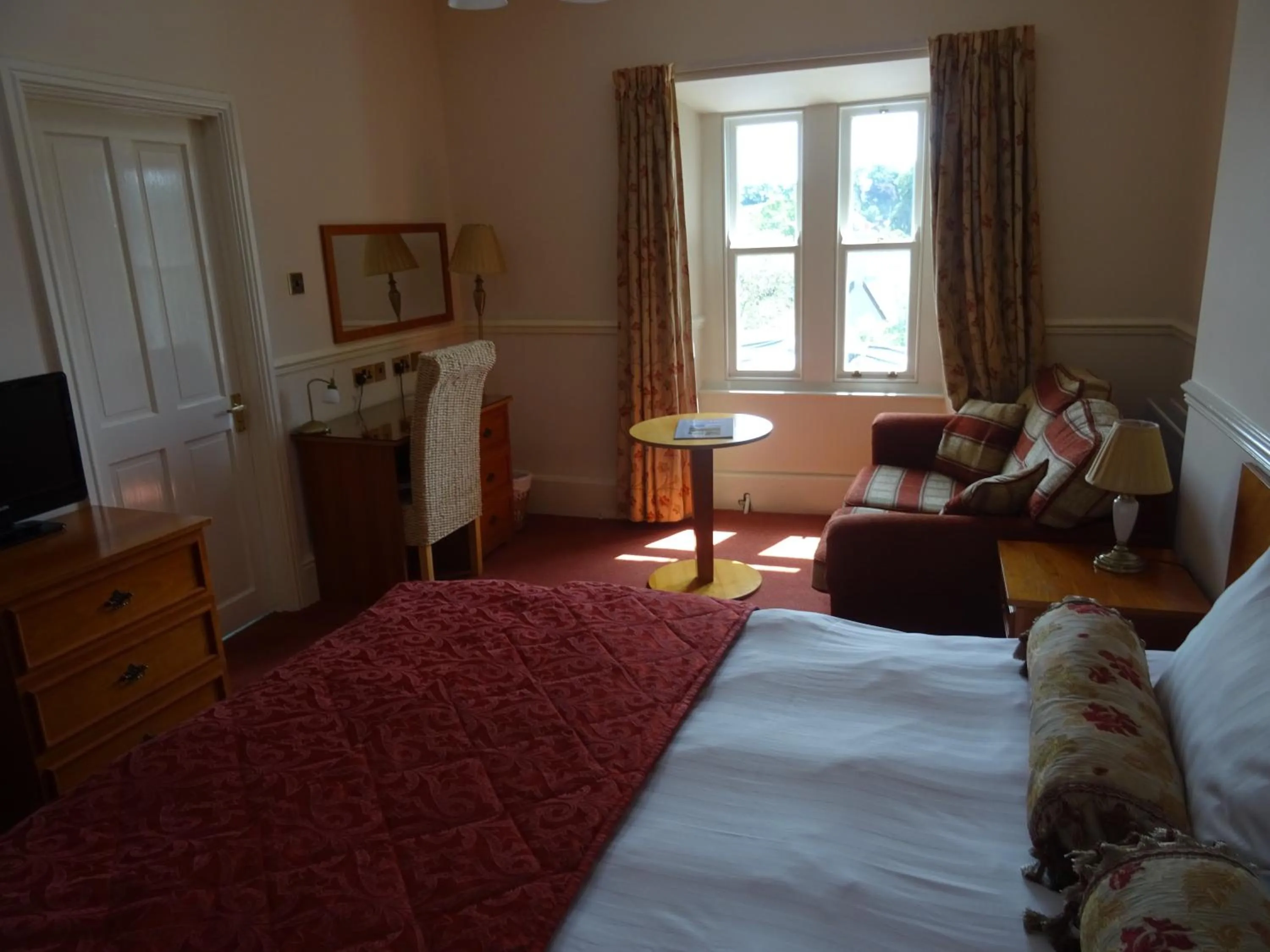 Nearby landmark, Bed in Lutwidge Arms