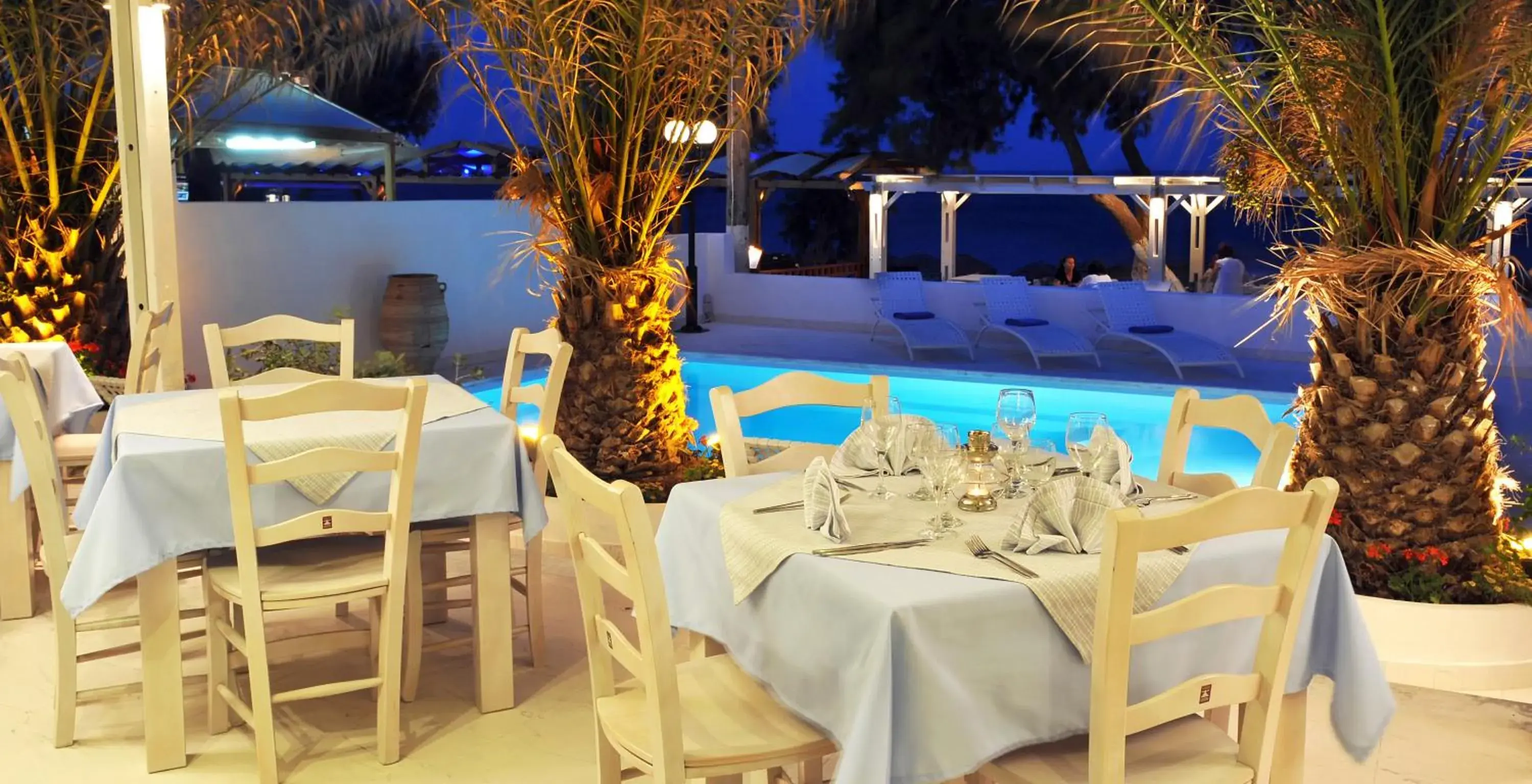 Restaurant/places to eat in Alesahne Beach Hotel Restaurant/places to eat in Alesahne Beach Hotel