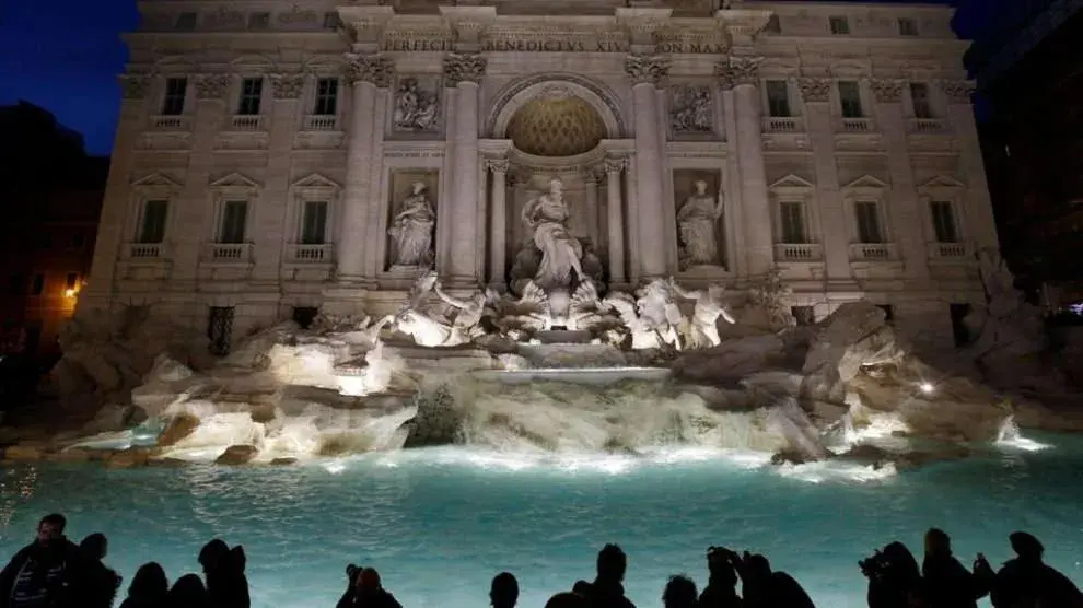 Town House Fontana Di Trevi Town House Fontana Di Trevi