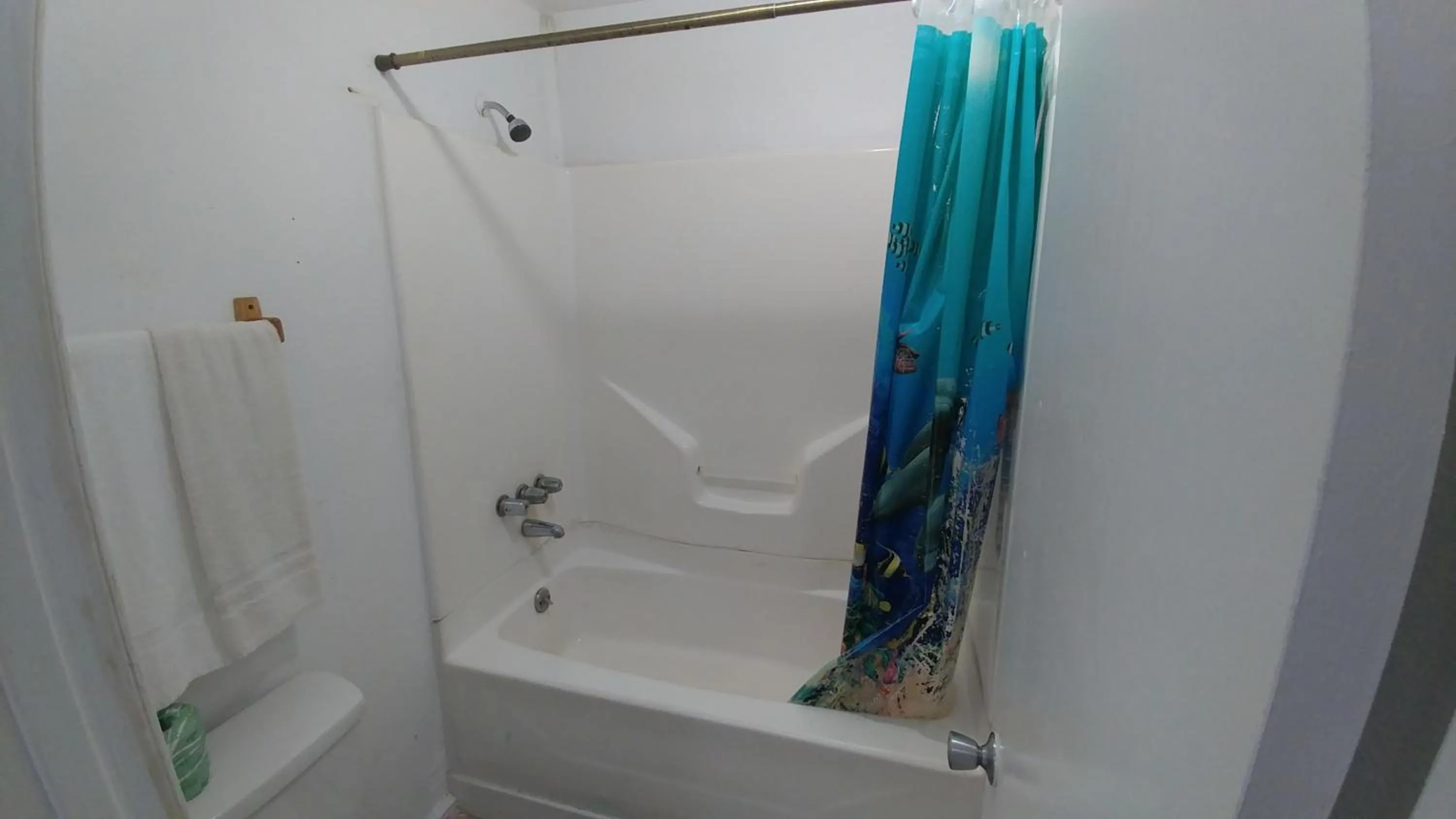 Shower in Anchor Motel & RV Park