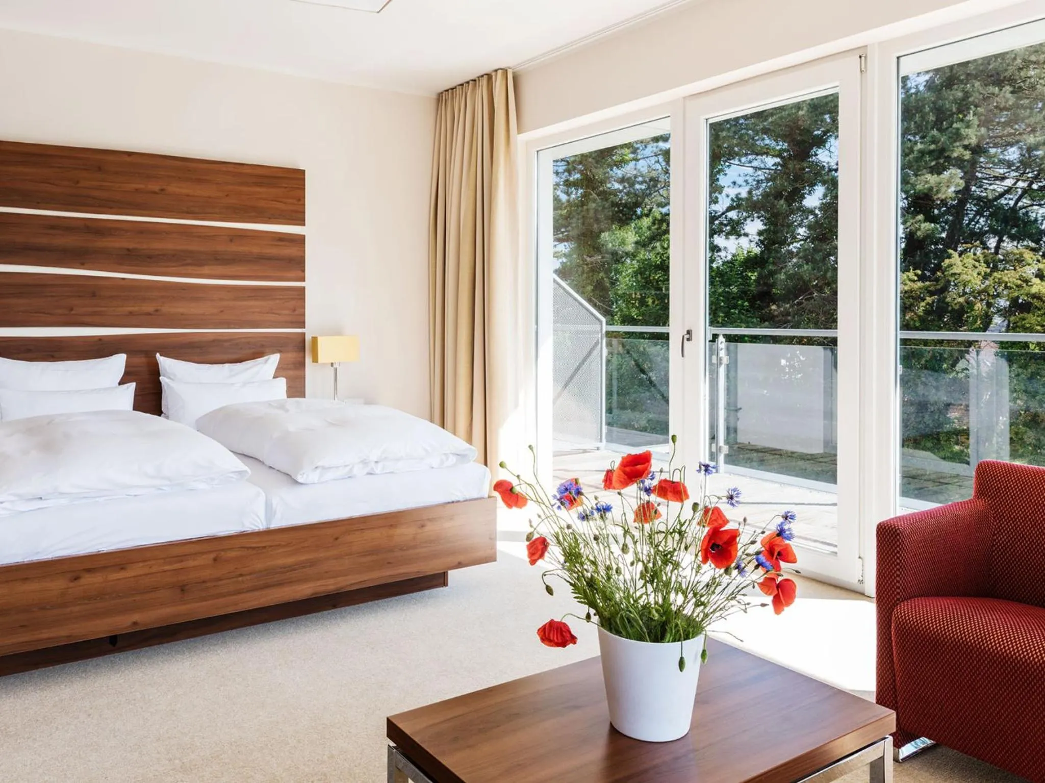 Photo of the whole room, Bed in THE GRAND Ahrenshoop