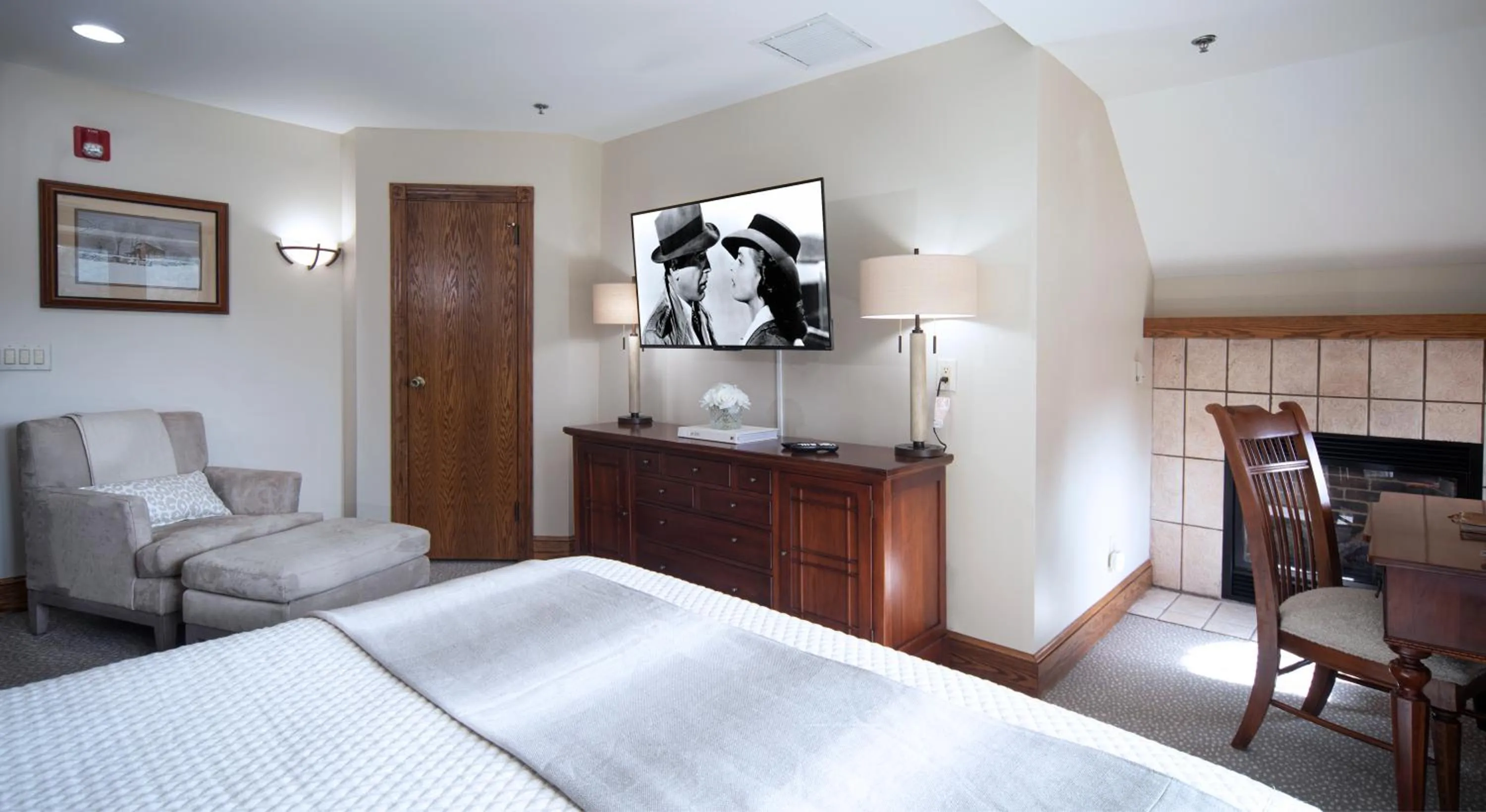 Bedroom, Bed in Chetola Resort