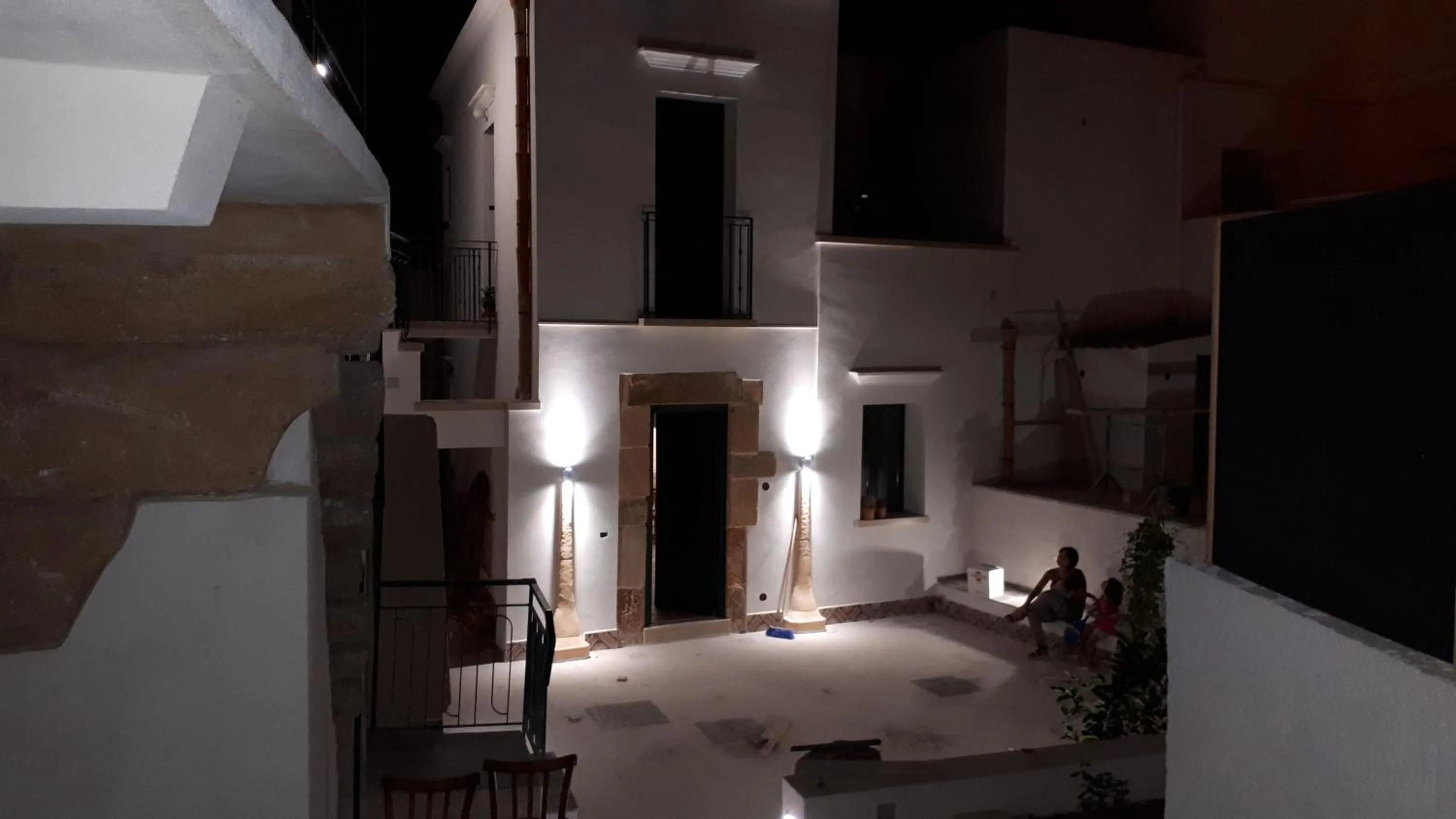 Property building, Bed in Storie di mare