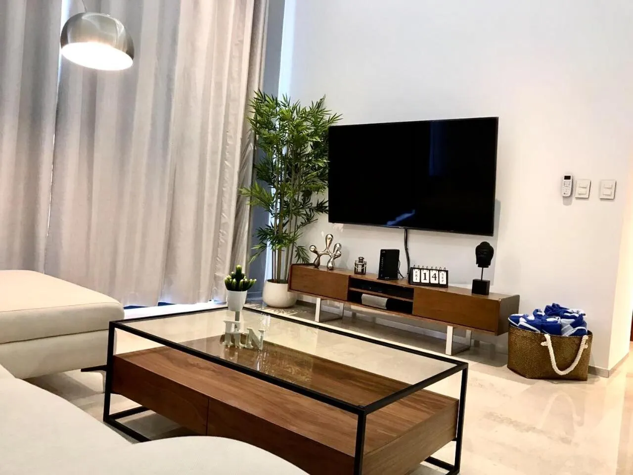 TV and multimedia in Menesse 32 - Penthouse Con Alberca Privada Vista Al Mar By Hola