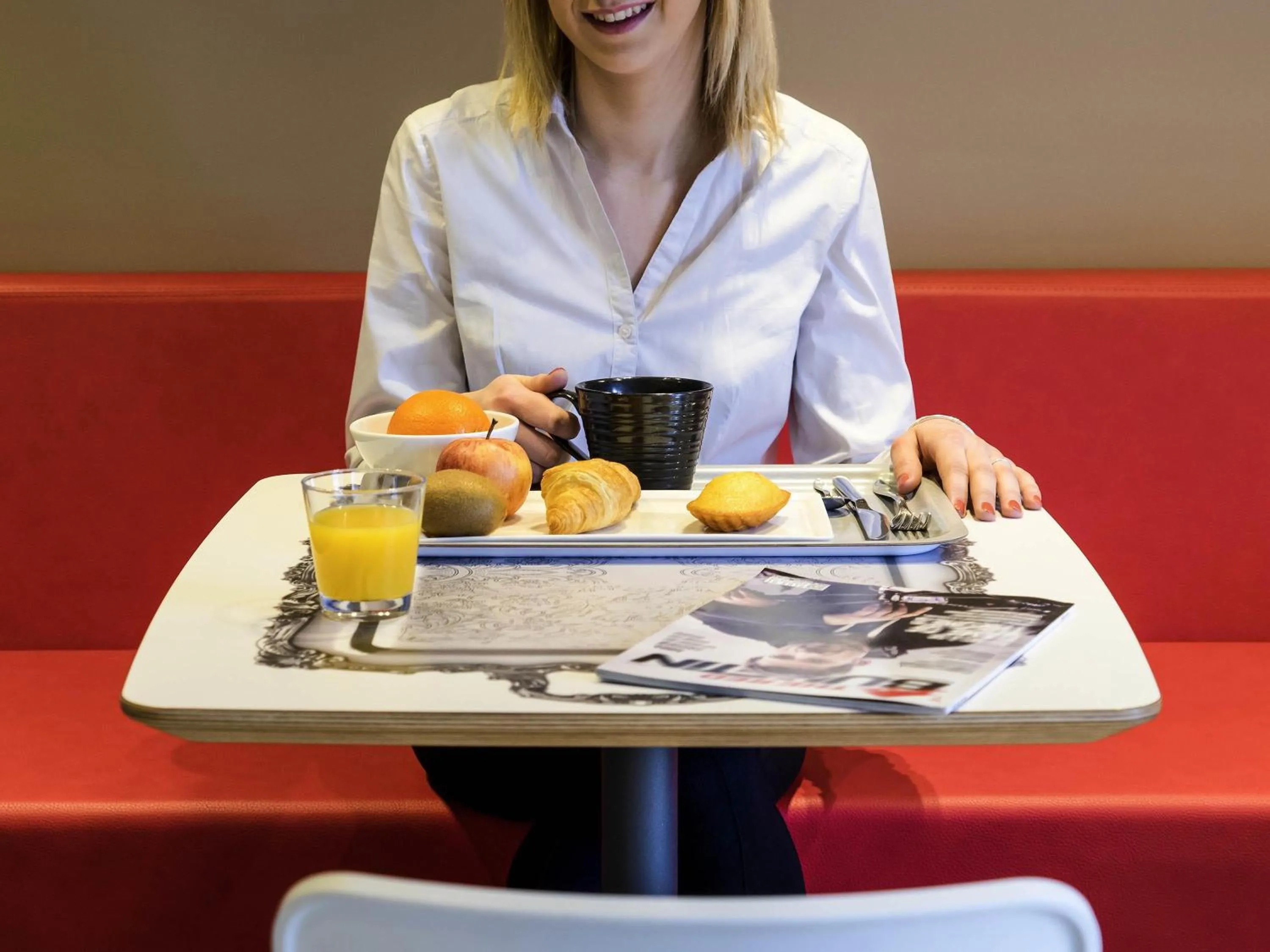 Breakfast in Ibis Roanne Le Coteau Hotel Restaurant