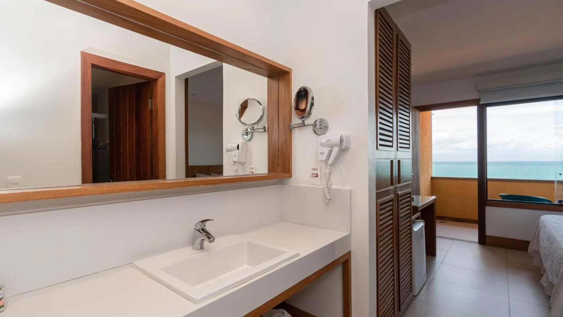 HOTEL VILLE LA PLAGE & BEACH CLUB