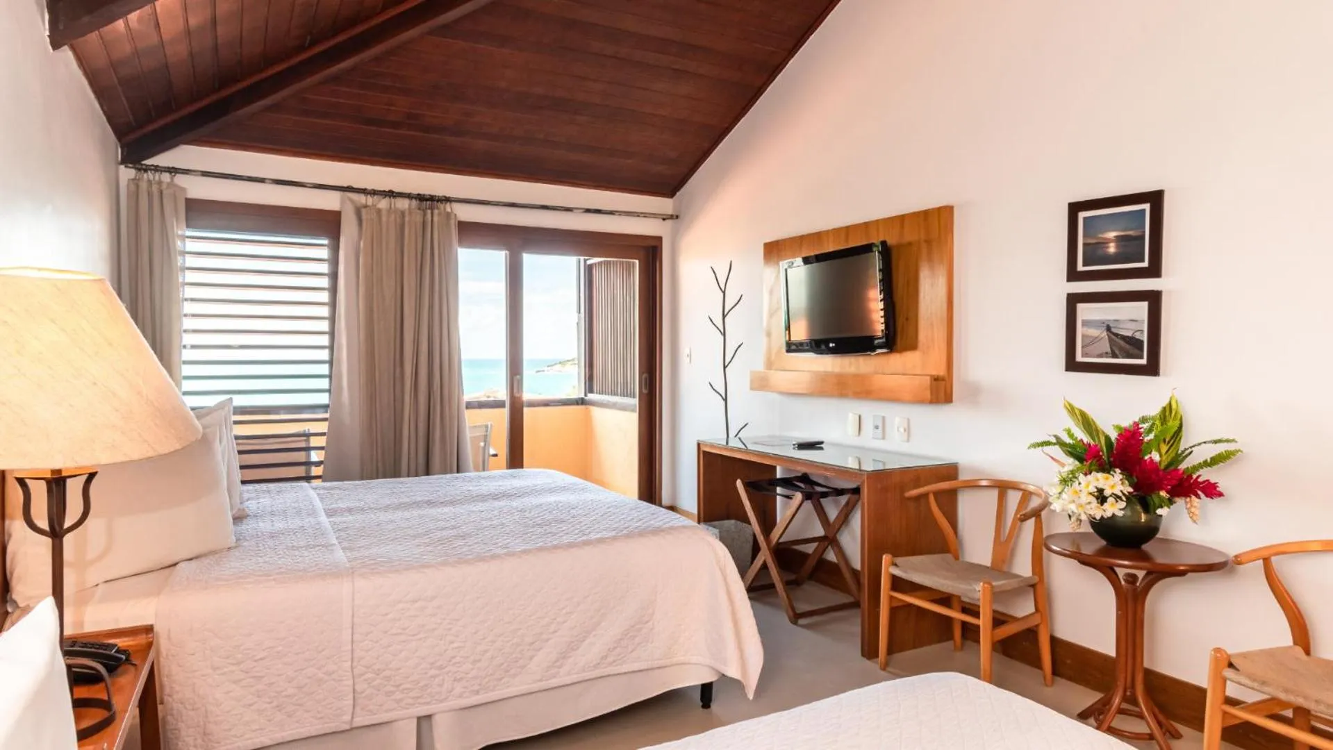 Bed in HOTEL VILLE LA PLAGE & BEACH CLUB