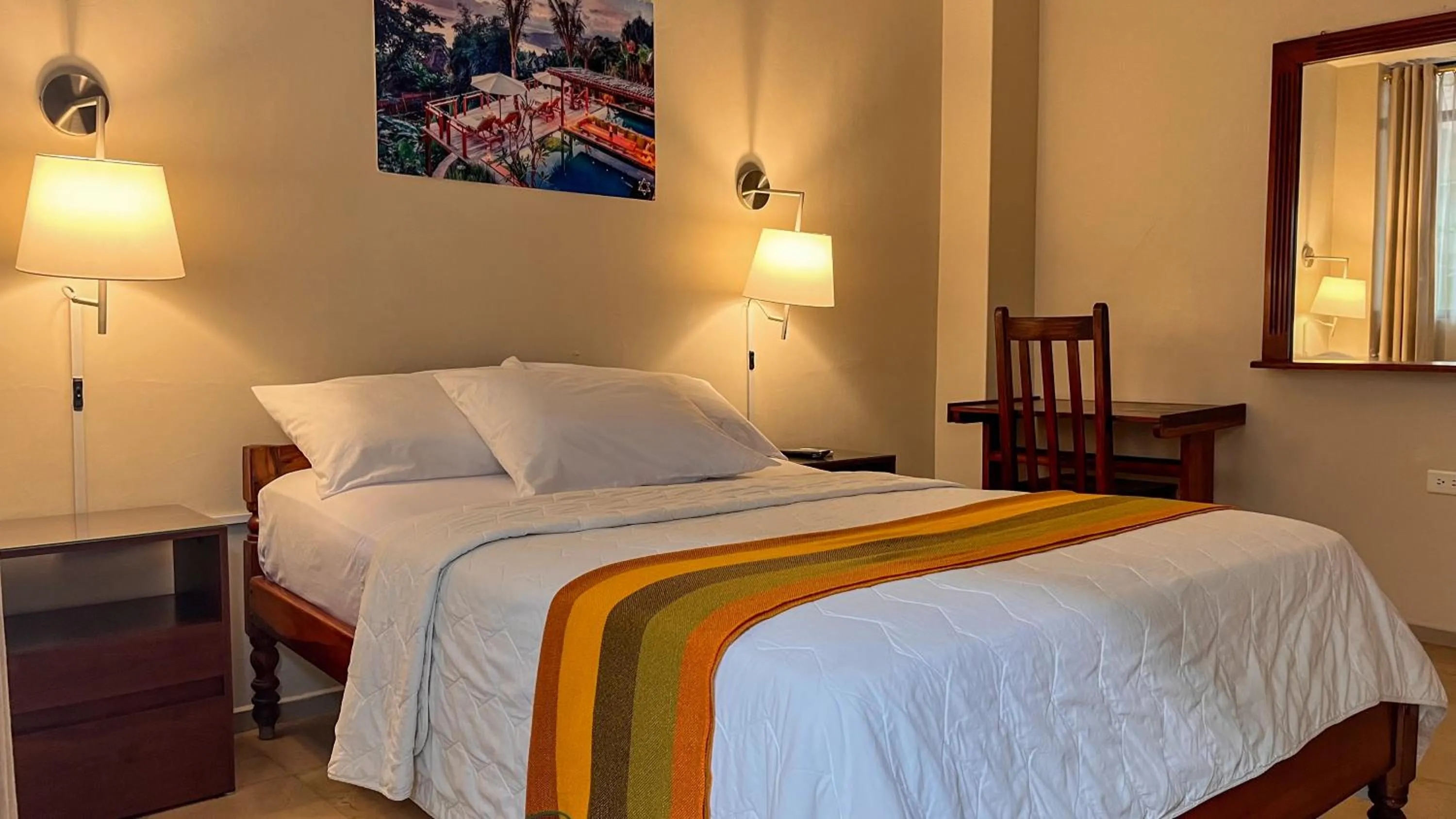 Photo of the whole room, Bed in Hotel Israel - Lago Agrio