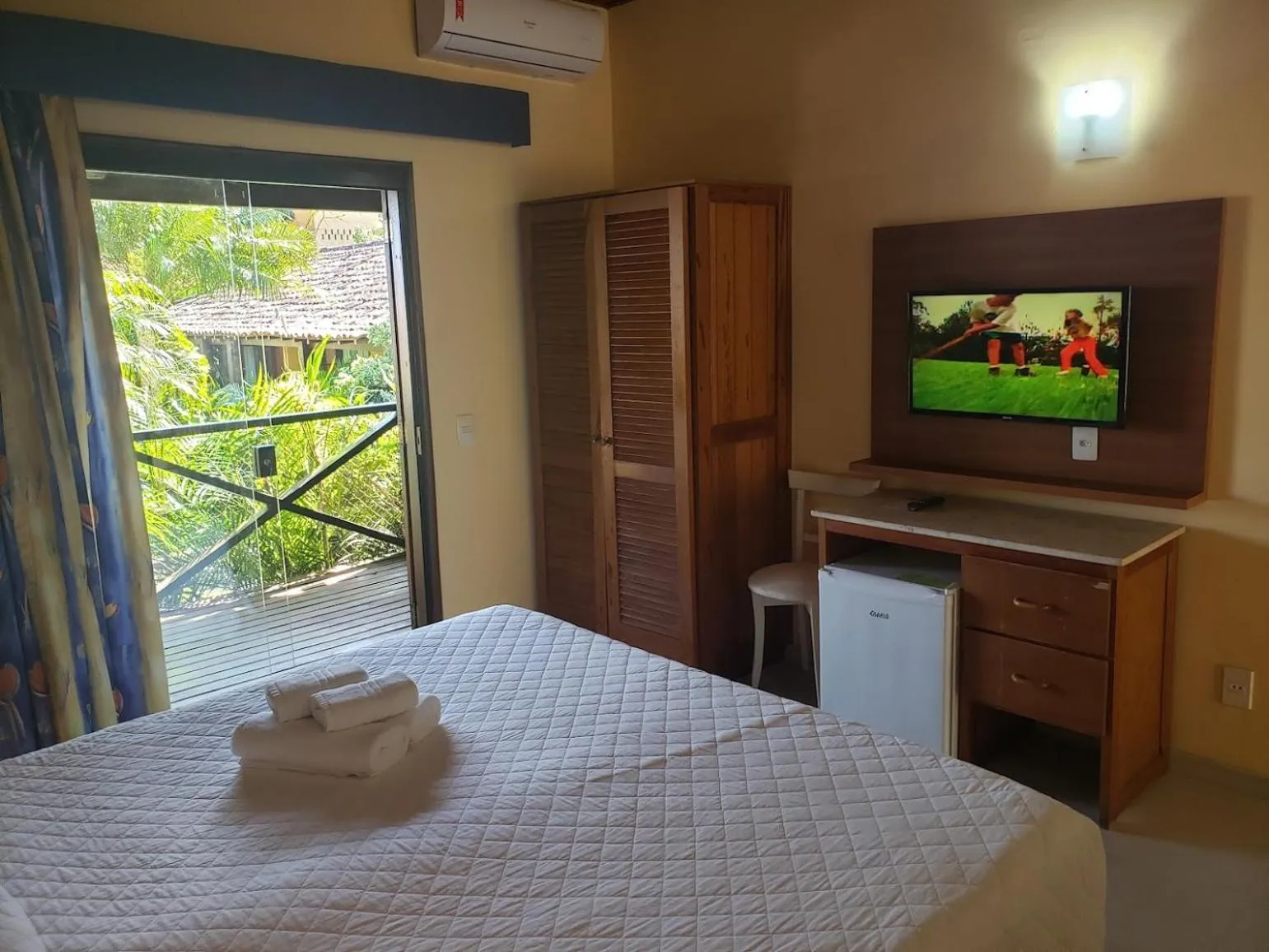 Bed in Hotel La Forêt & Beach Lounge