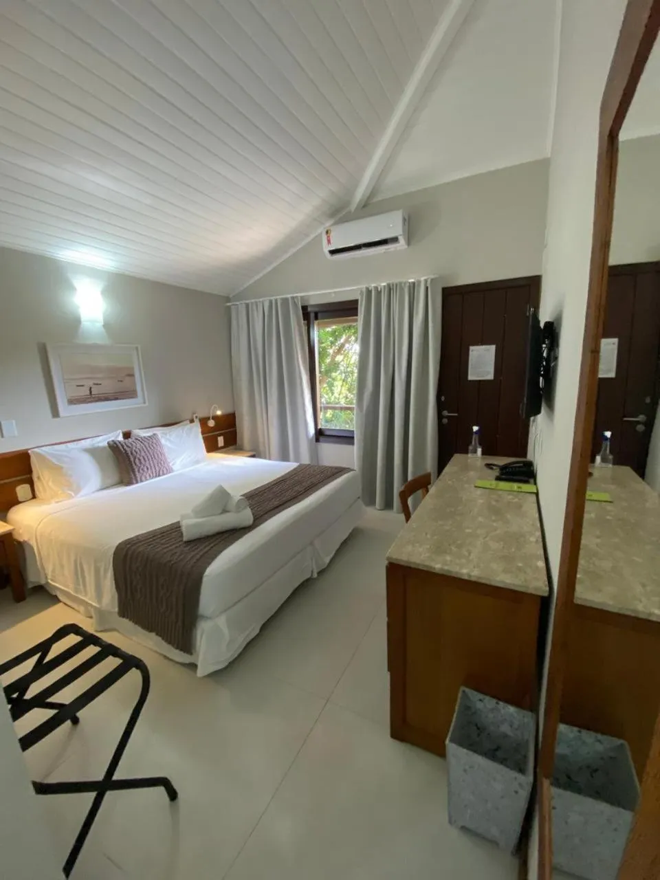 Bed in Hotel La Forêt & Beach Lounge