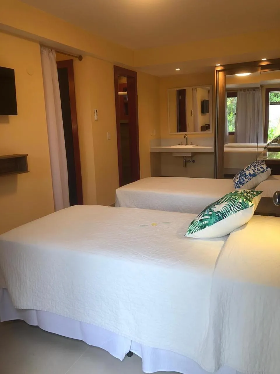 Bedroom, Bed in Hotel La Forêt & Beach Lounge