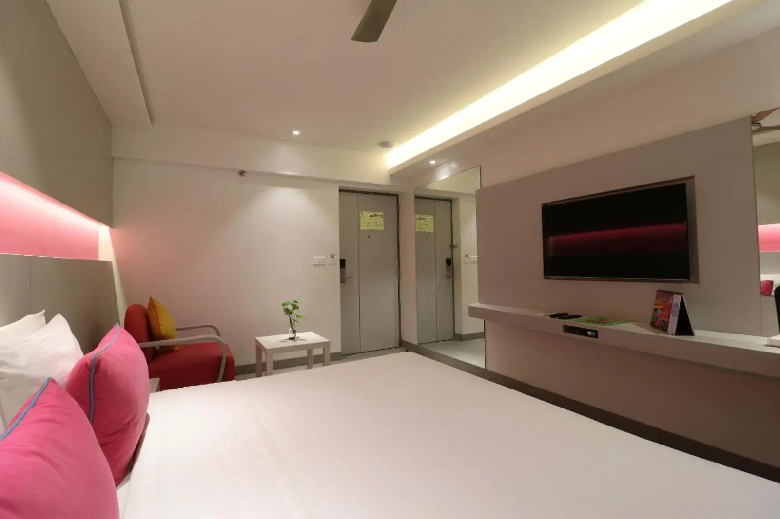 Bedroom, Bed in ZIBE Salem By GRT Hotels Bedroom, Bed in ZIBE Salem By GRT Hotels