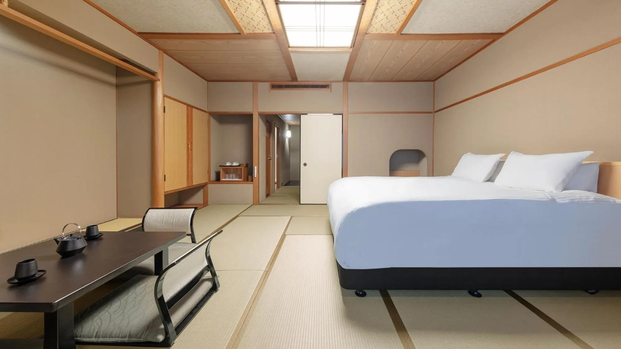 Photo of the whole room, Bed in Club Wyndham Chikumakan Nagano