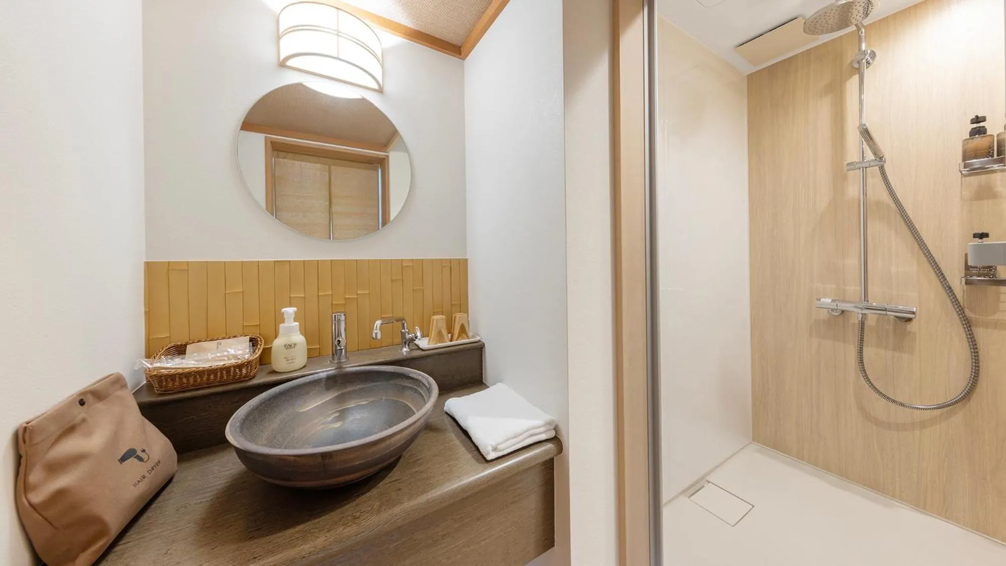 Shower in Club Wyndham Chikumakan Nagano