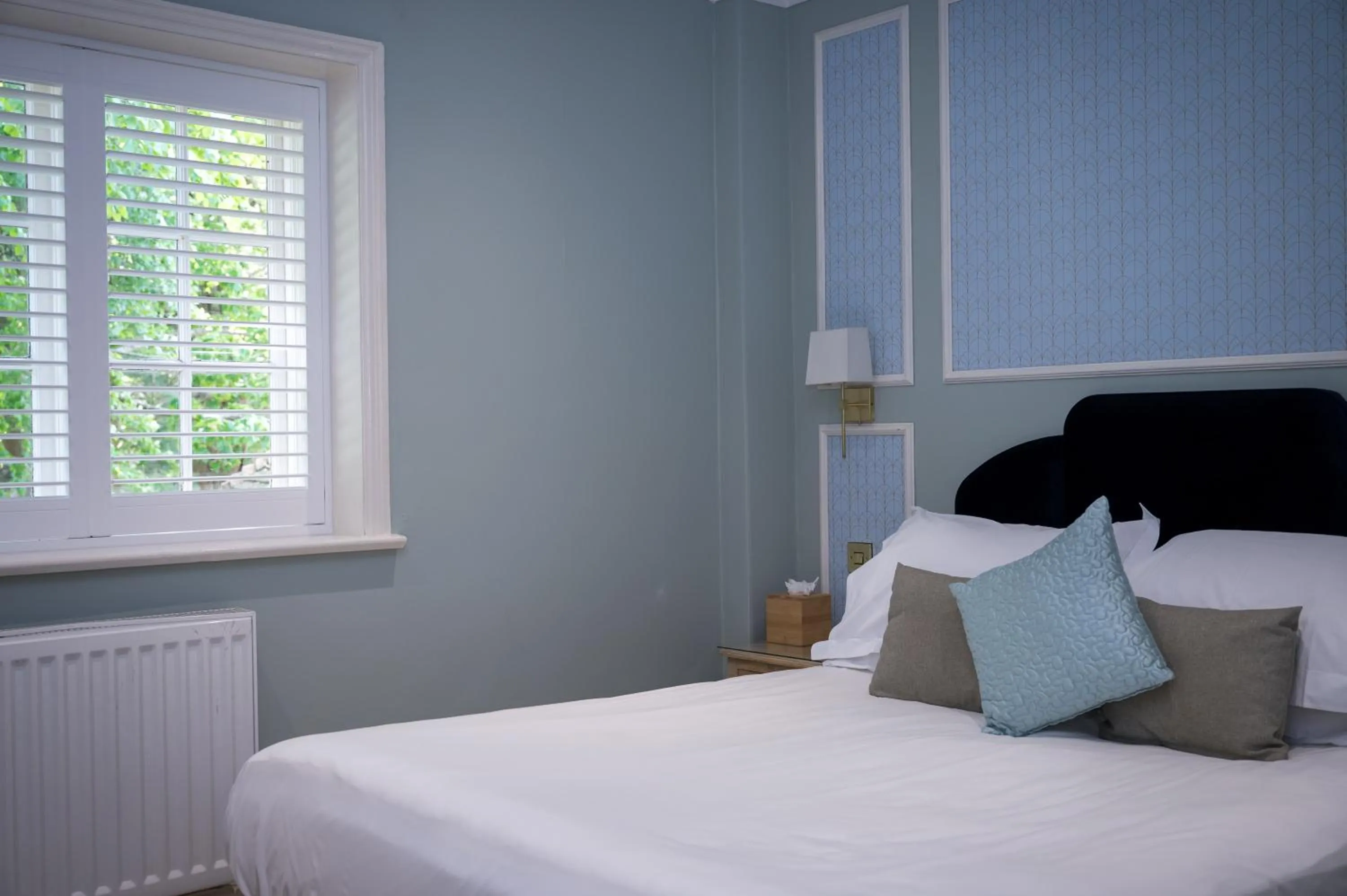 Bed in Findon Manor Hotel