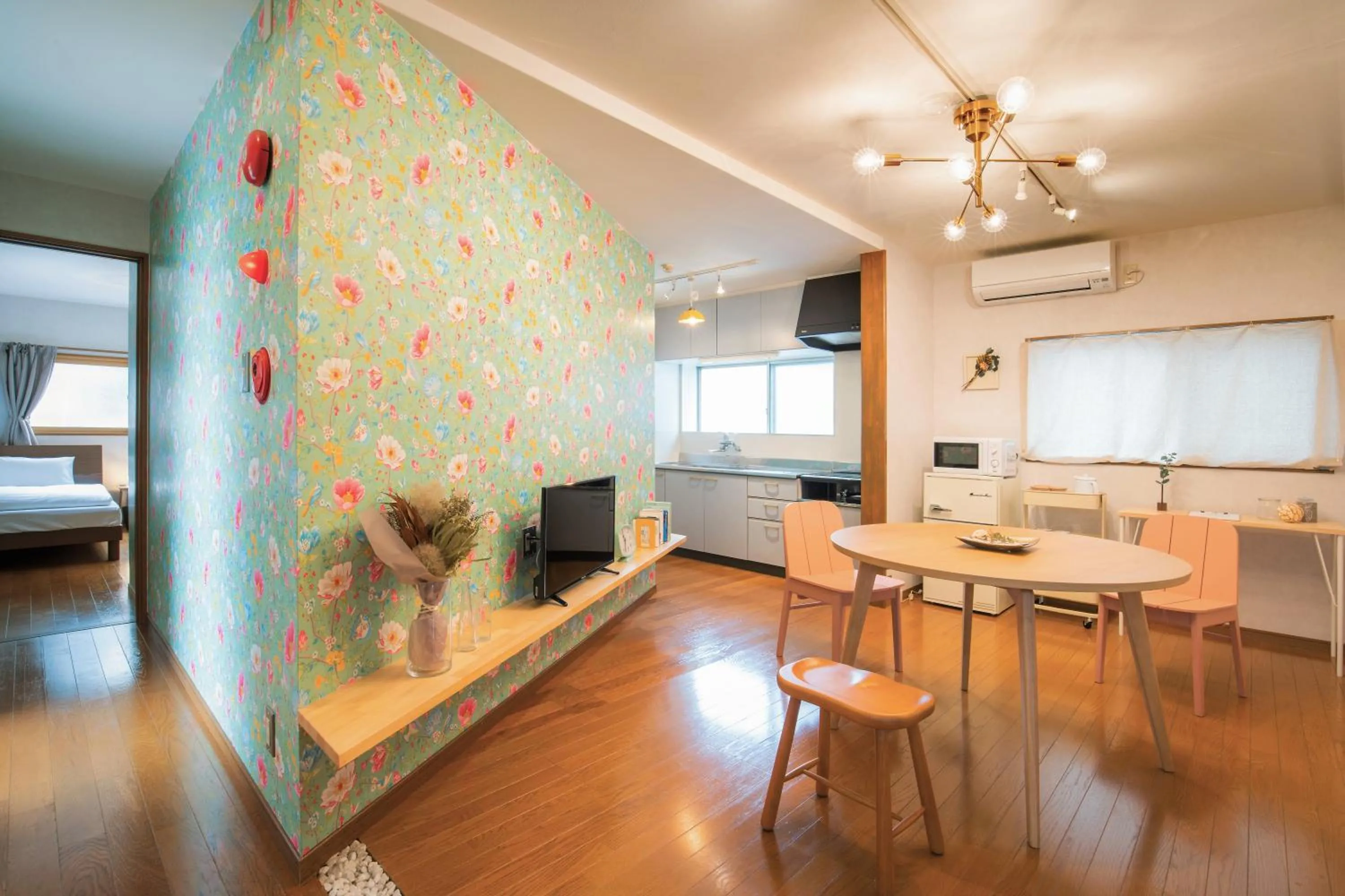 3LDK DENCHI - Private Stay in Central Matsuyama