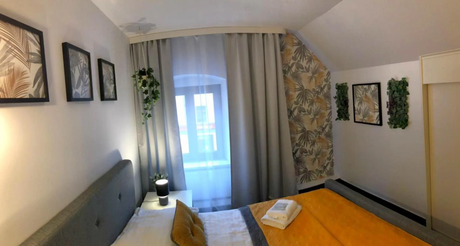 Bed in Great Polonia Jelenia Góra City Center