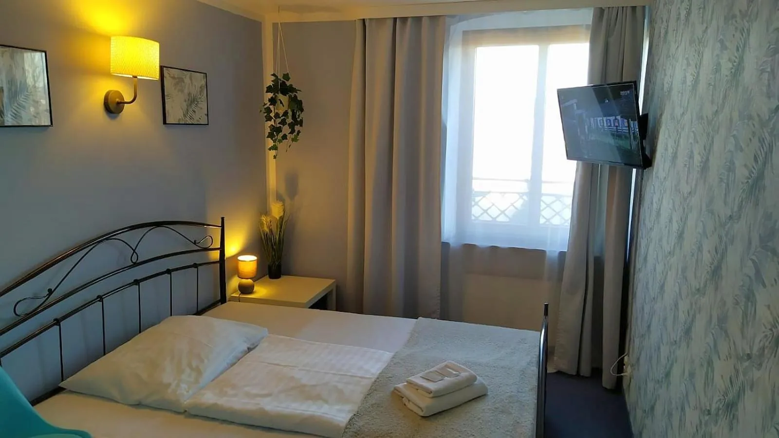 Bed in Great Polonia Jelenia Góra City Center