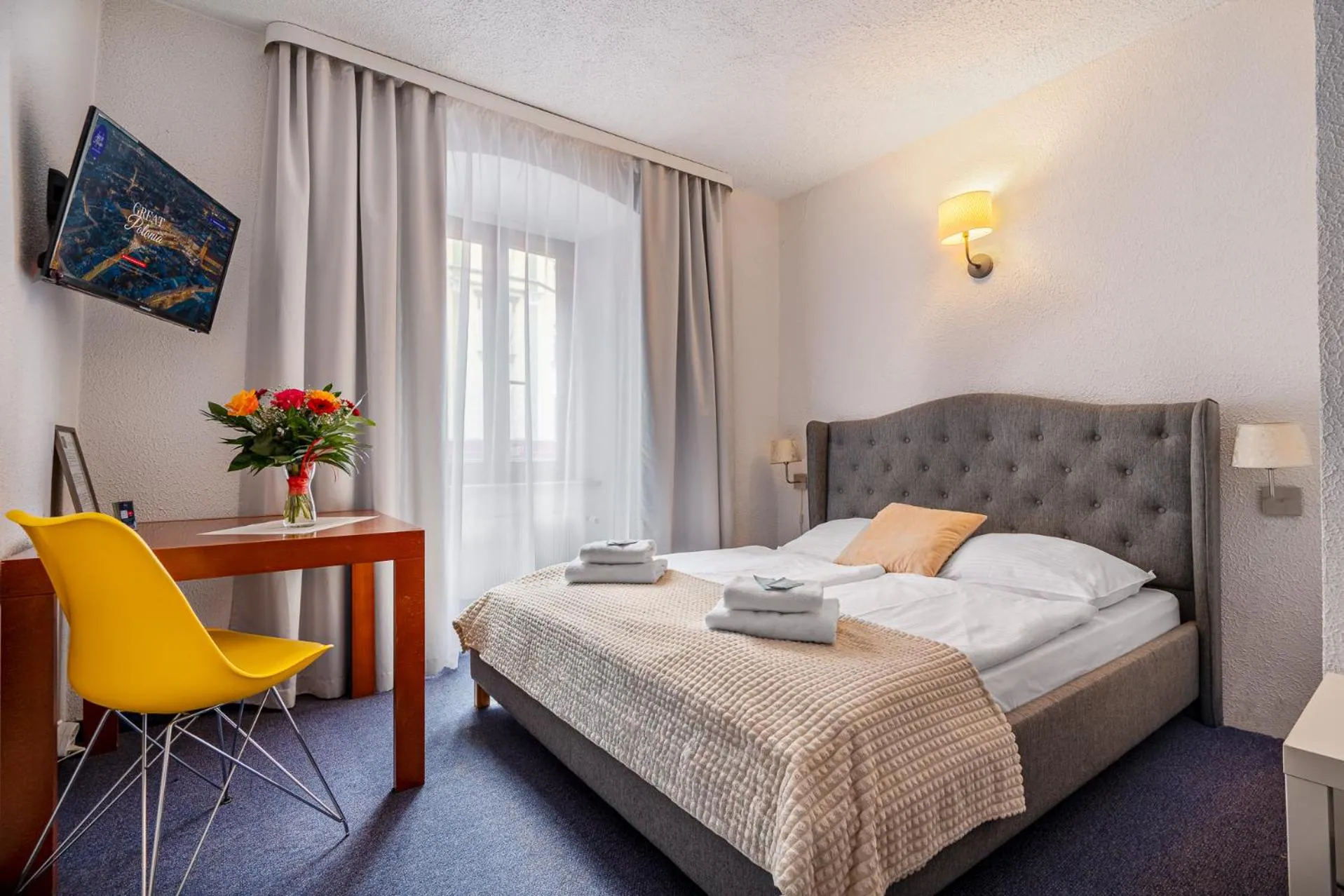 Bed in Great Polonia Jelenia Góra City Center