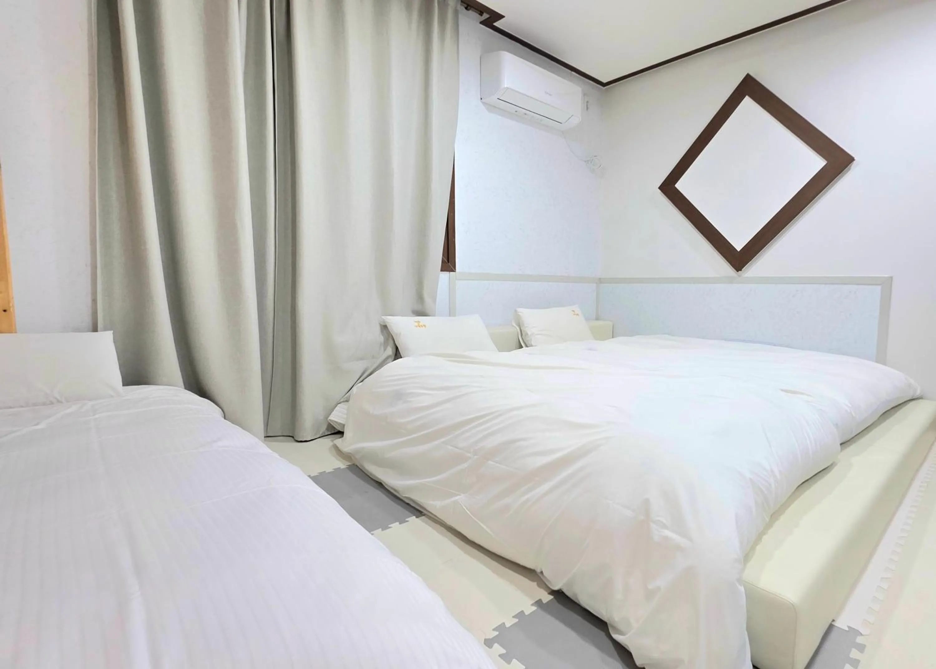 Bed in Kids & Family Hotel