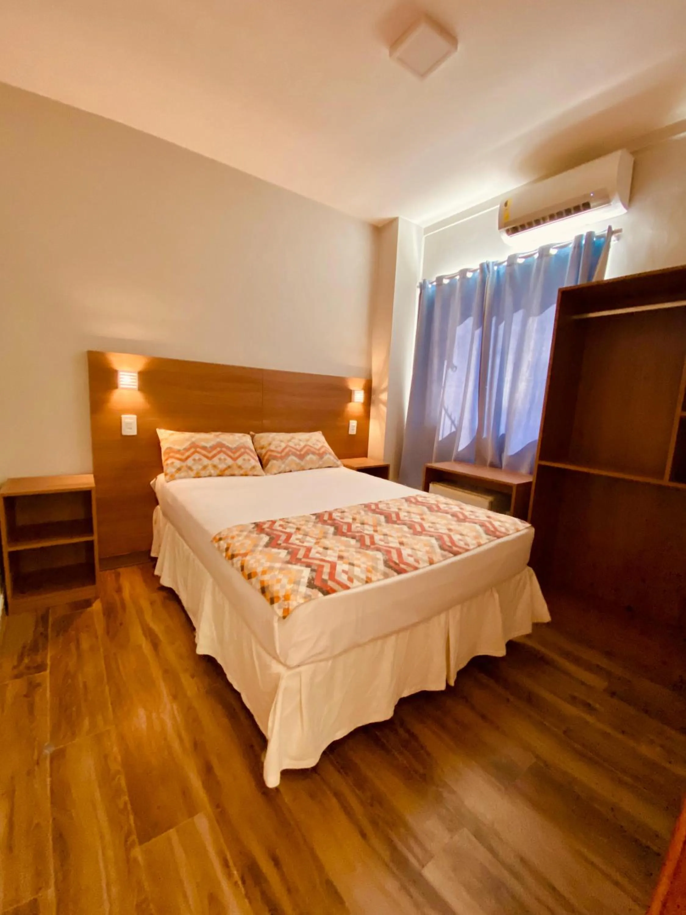 Bedroom, Bed in Hotel Porto Salvador