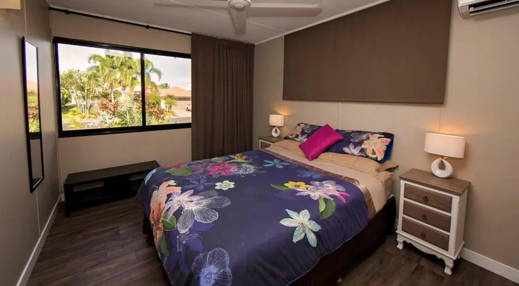 Bed in 7 McNamara - Wongaling Beach