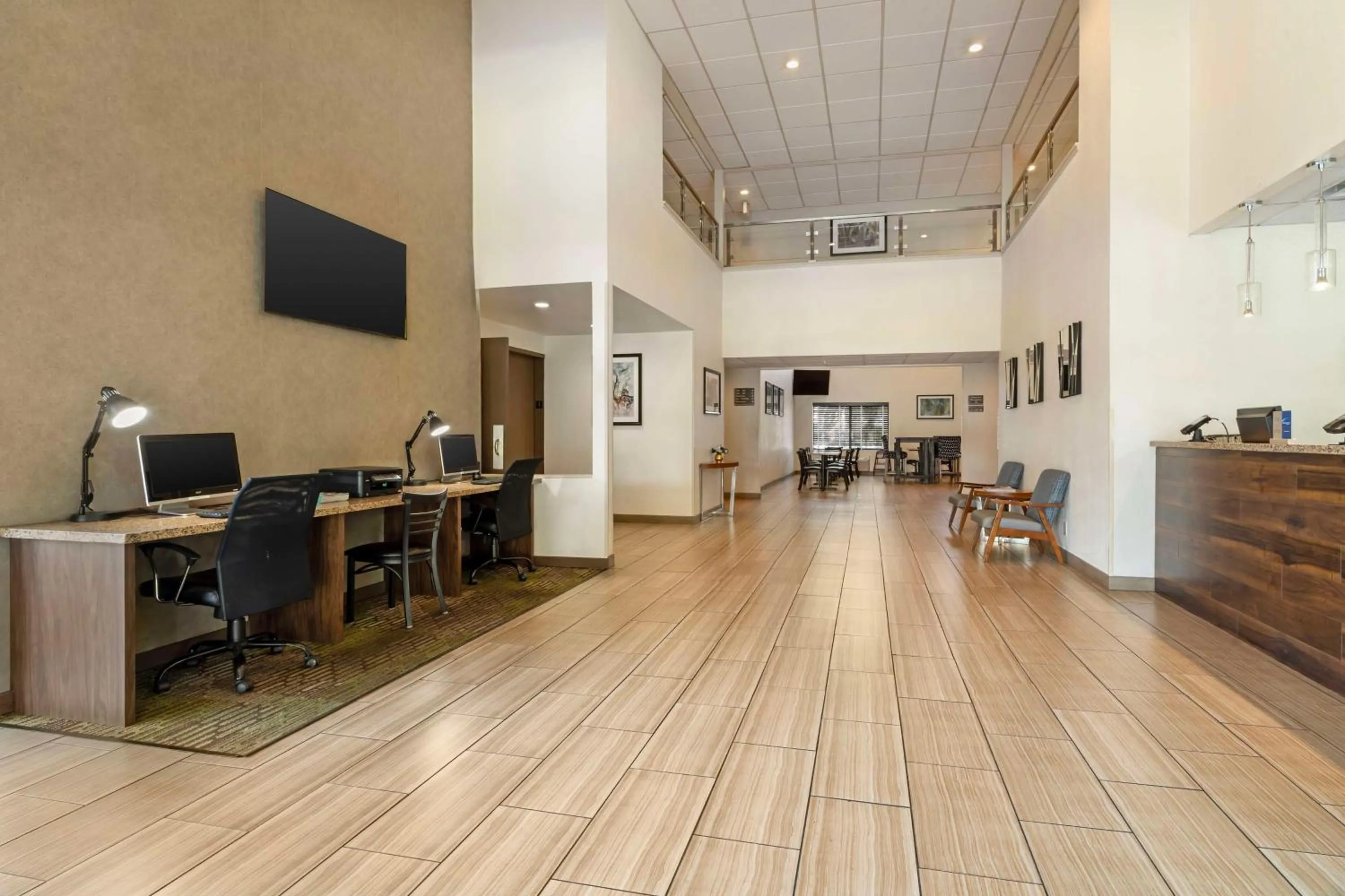 Lobby or reception in Best Western Heritage Inn Chico