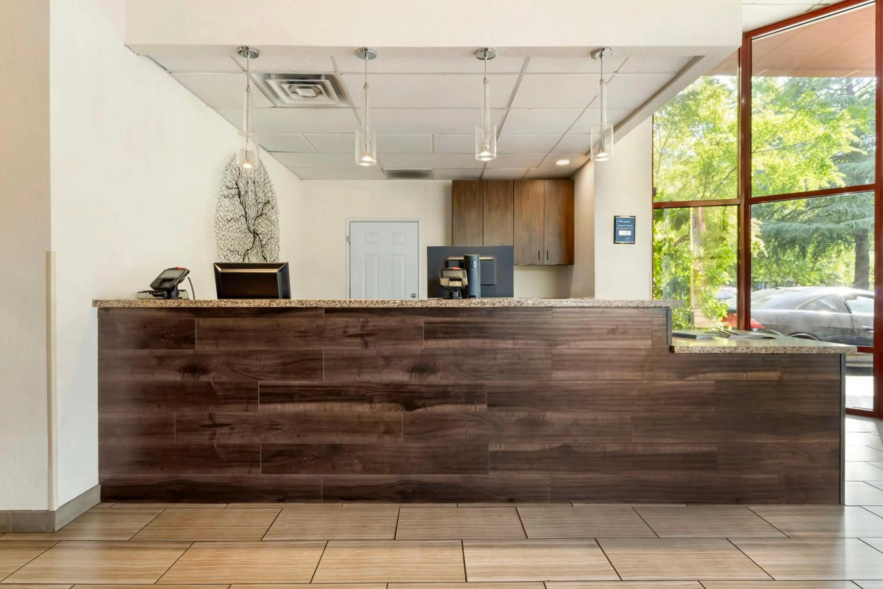 Lobby or reception in Best Western Heritage Inn Chico