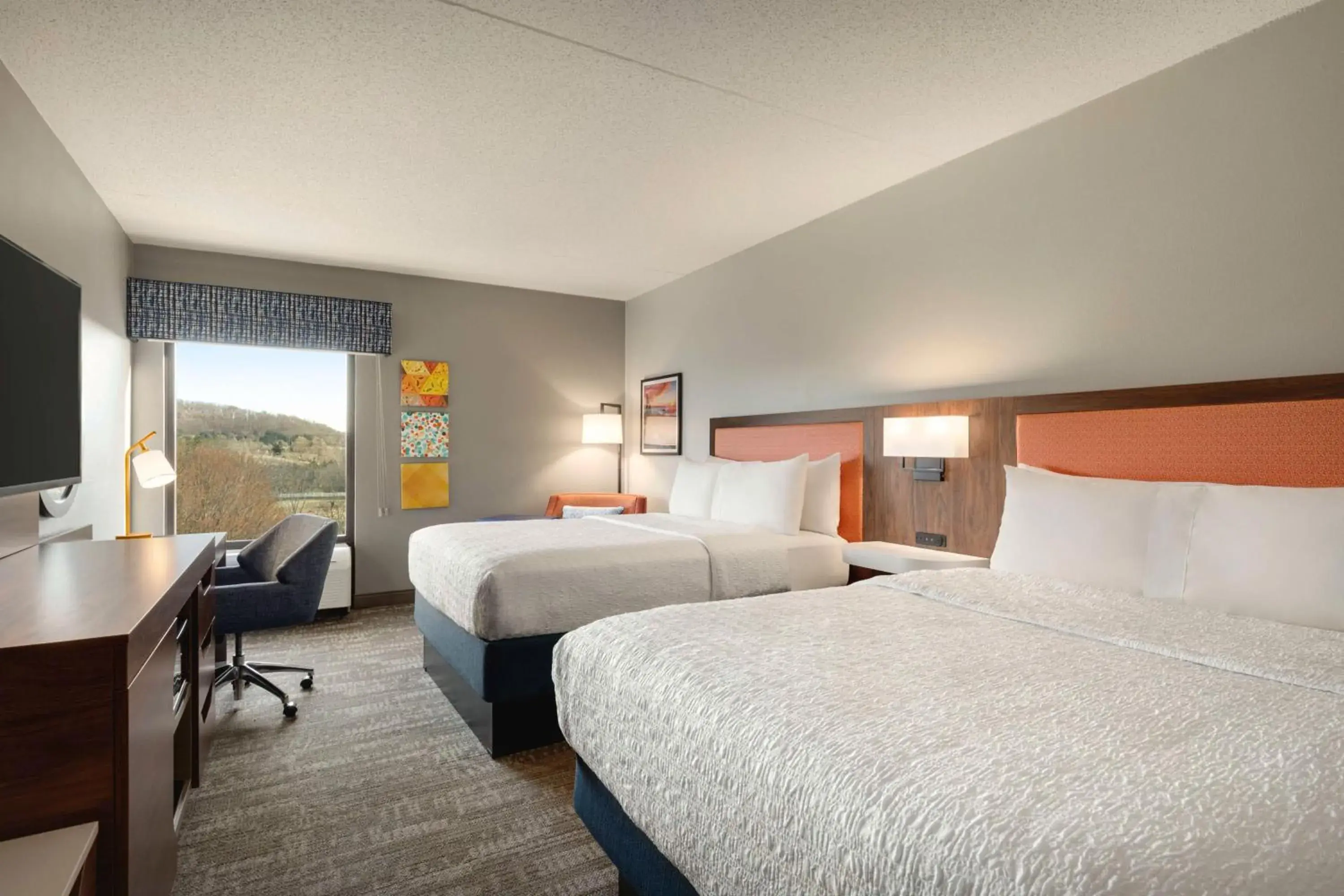 Bed in Hampton Inn Waynesboro/Stuarts Draft Bed in Hampton Inn Waynesboro/Stuarts Draft