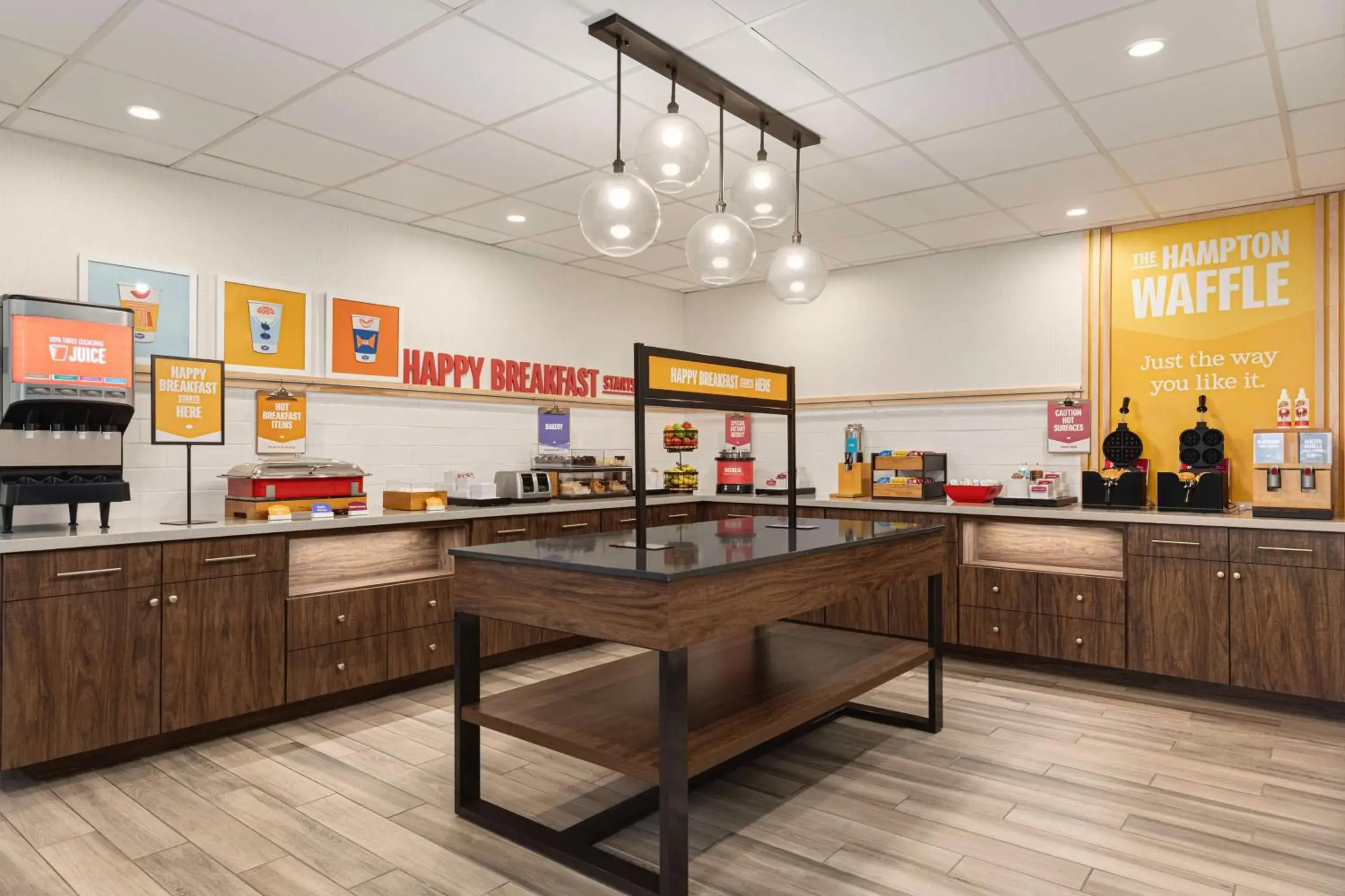 Breakfast in Hampton Inn Waynesboro/Stuarts Draft Breakfast in Hampton Inn Waynesboro/Stuarts Draft