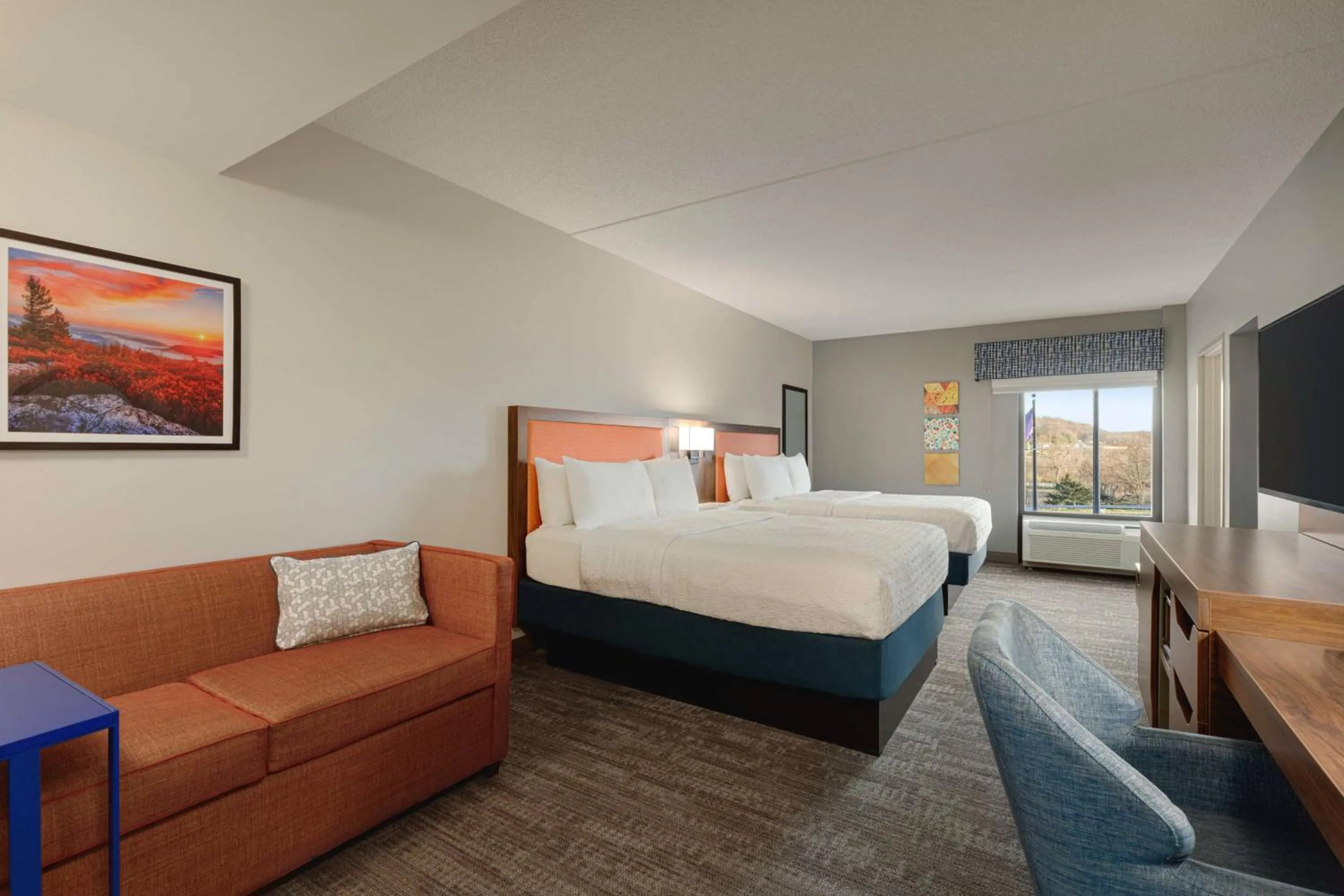 Bed in Hampton Inn Waynesboro/Stuarts Draft