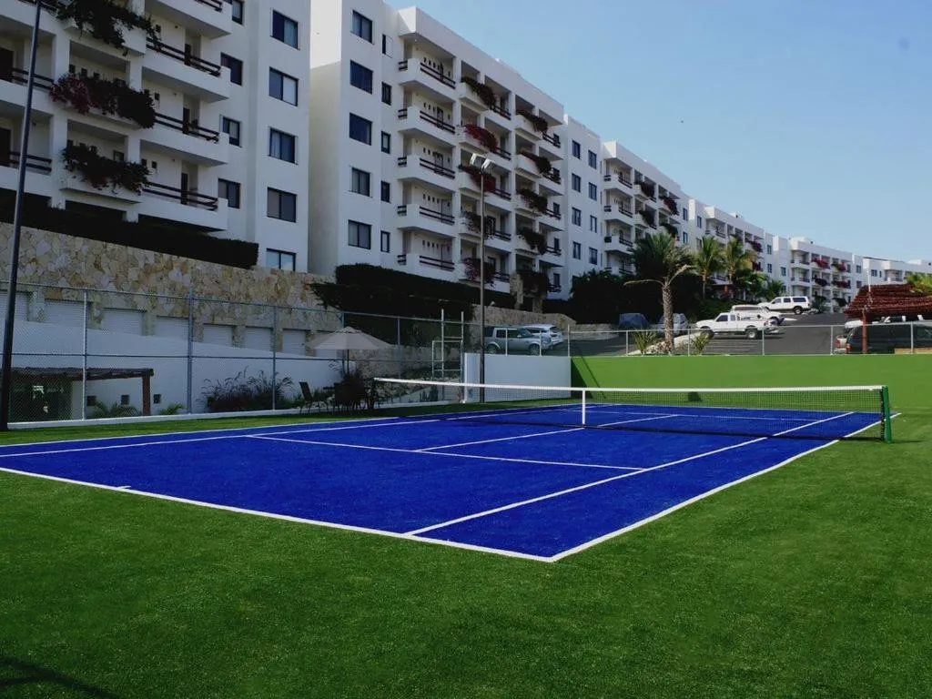 Tennis court in Alegranza Luxury Resort - All Master Suite