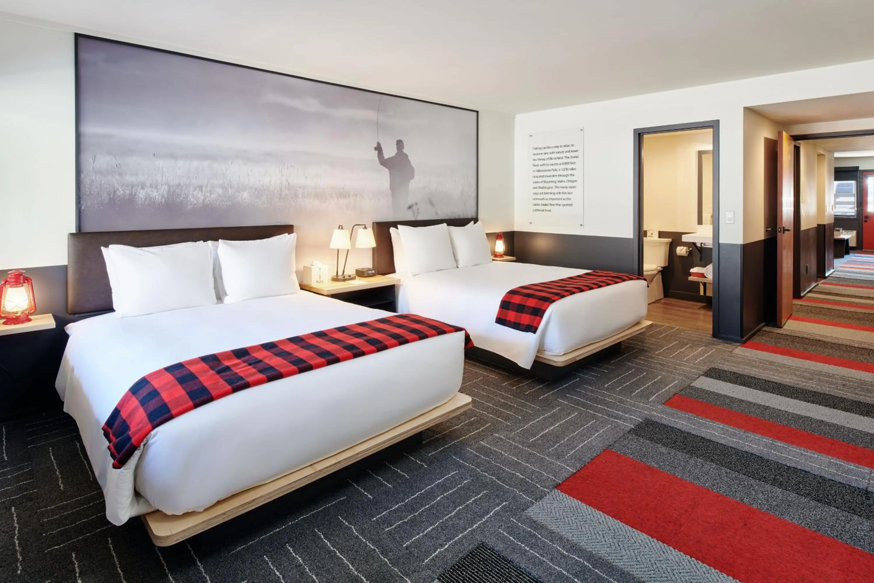 Bedroom, Bed in Mountain Modern Jackson Hole