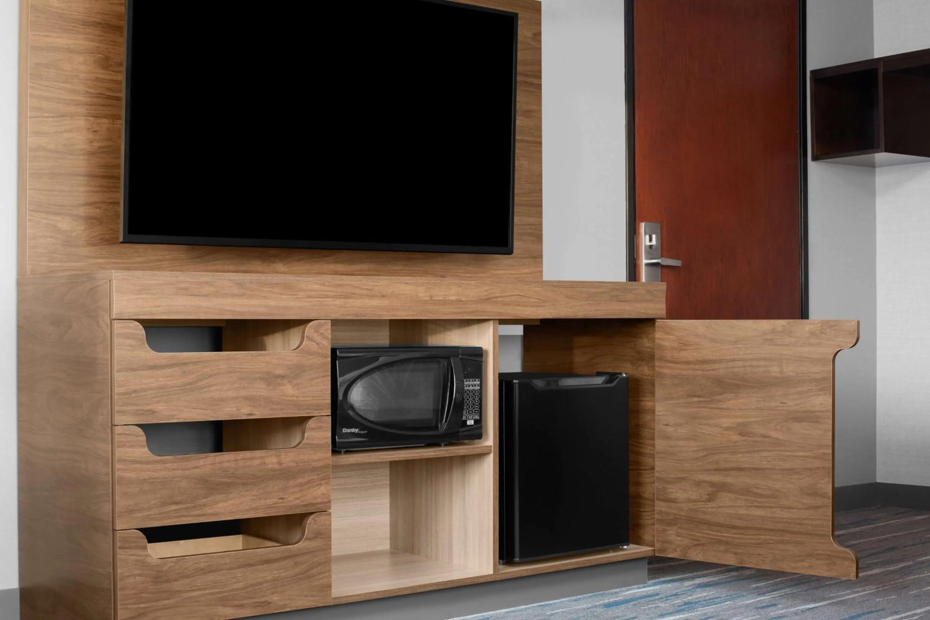 Bedroom in Hampton Inn Phoenix - Biltmore