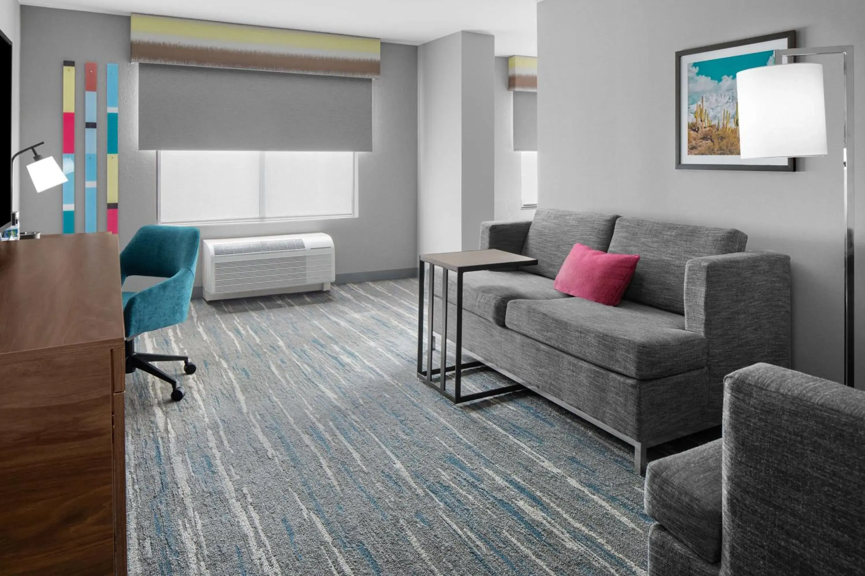 Executive King Suite in Hampton Inn Phoenix - Biltmore Executive King Suite in Hampton Inn Phoenix - Biltmore