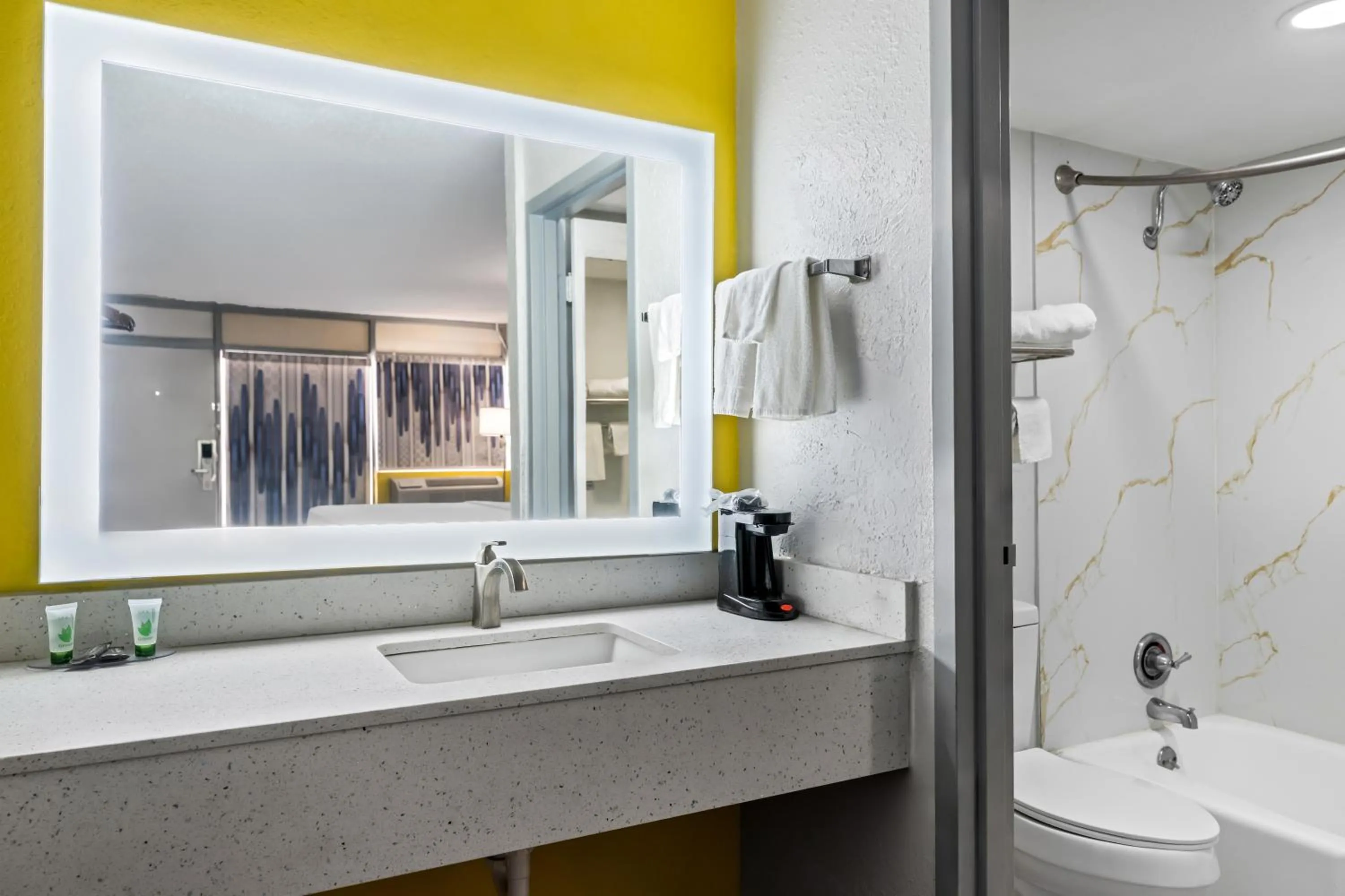 Econo Lodge Carlsbad Caverns Area