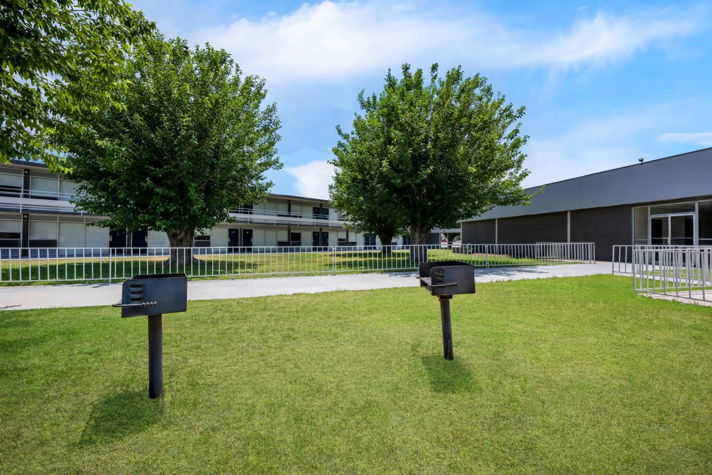 Econo Lodge Carlsbad Caverns Area